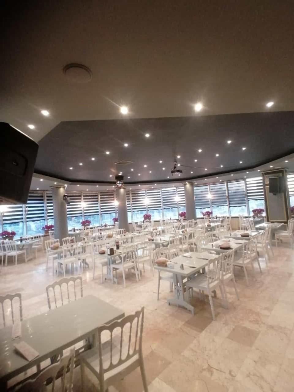 Safir Hotel 4*