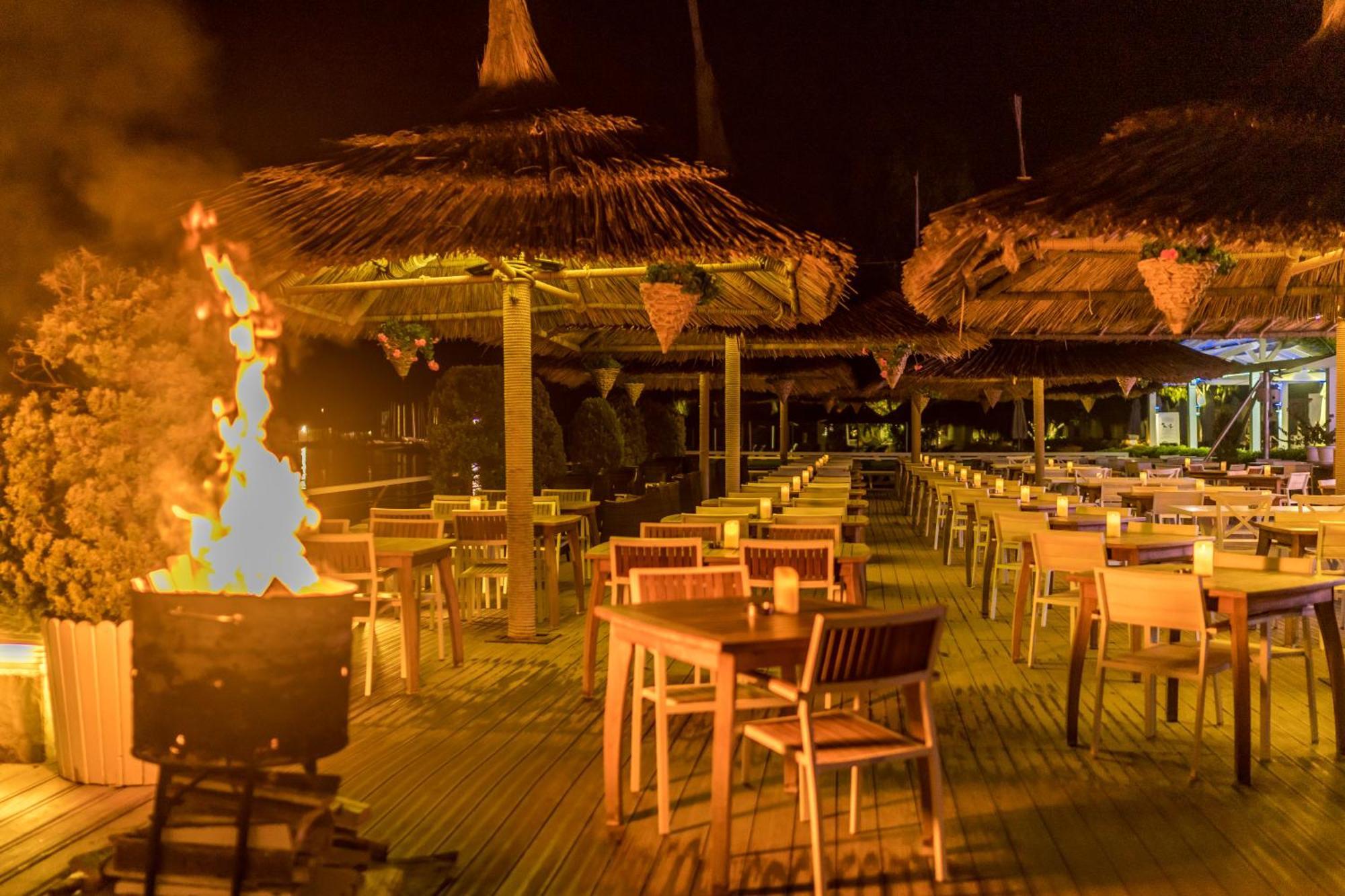 Warner Phokaia Hotel 4*