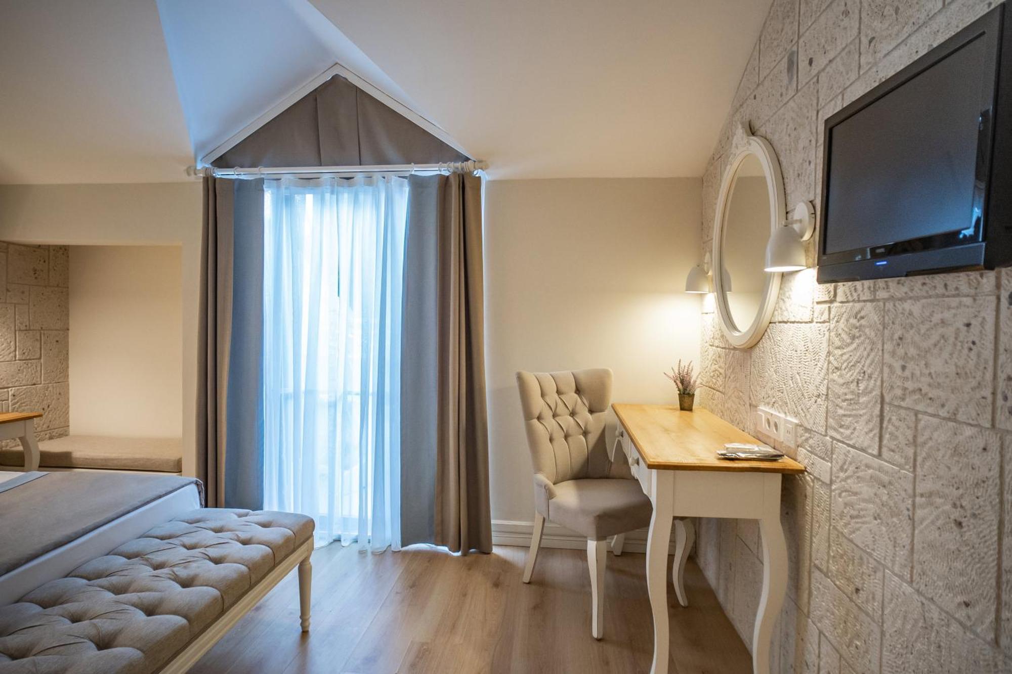 Hotel Warner Phokaia