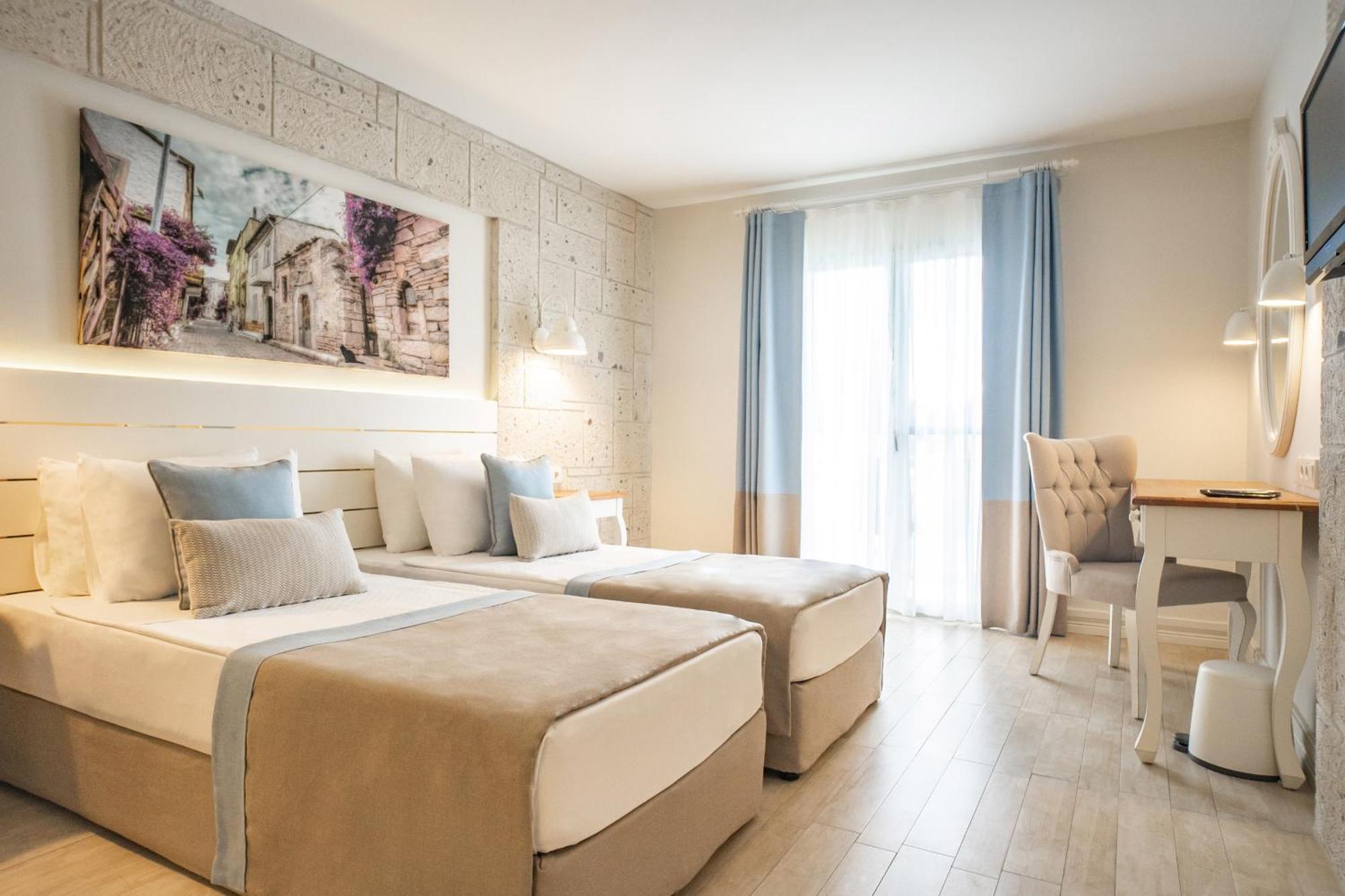 Hotel Warner Phokaia