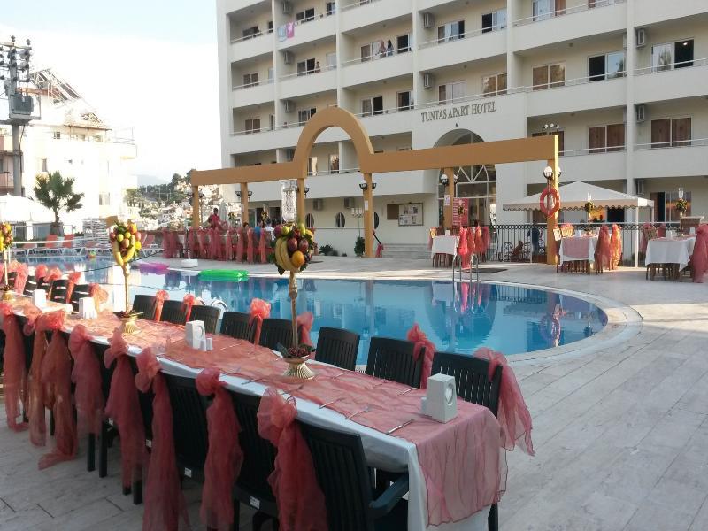 Tuntas Family 4* Kusadasi