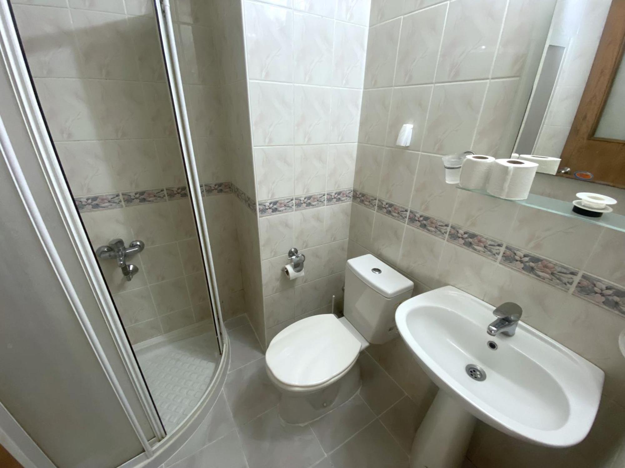 Prima Hotel 3*