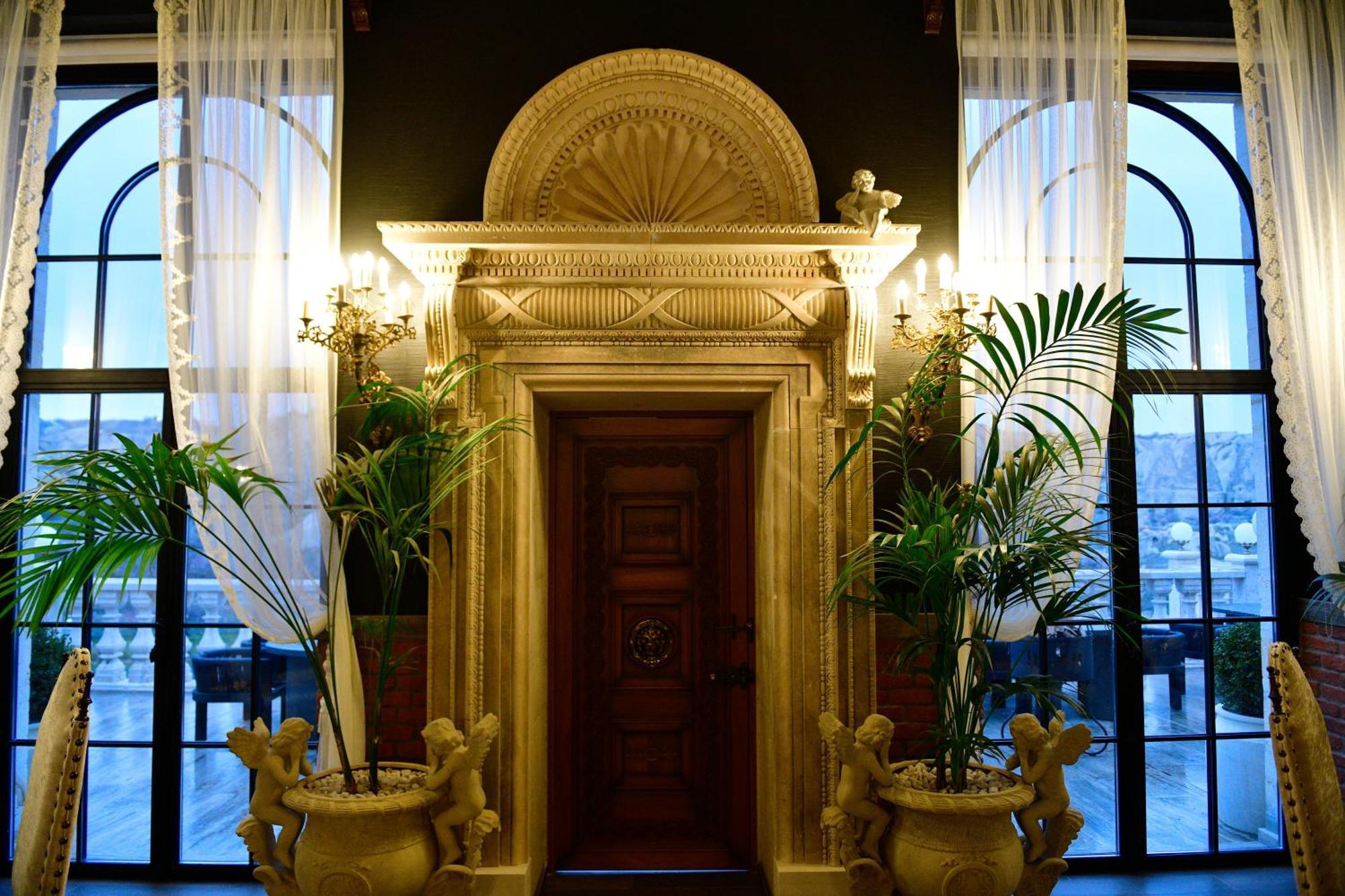 Sacred Mansion Hotel 4*