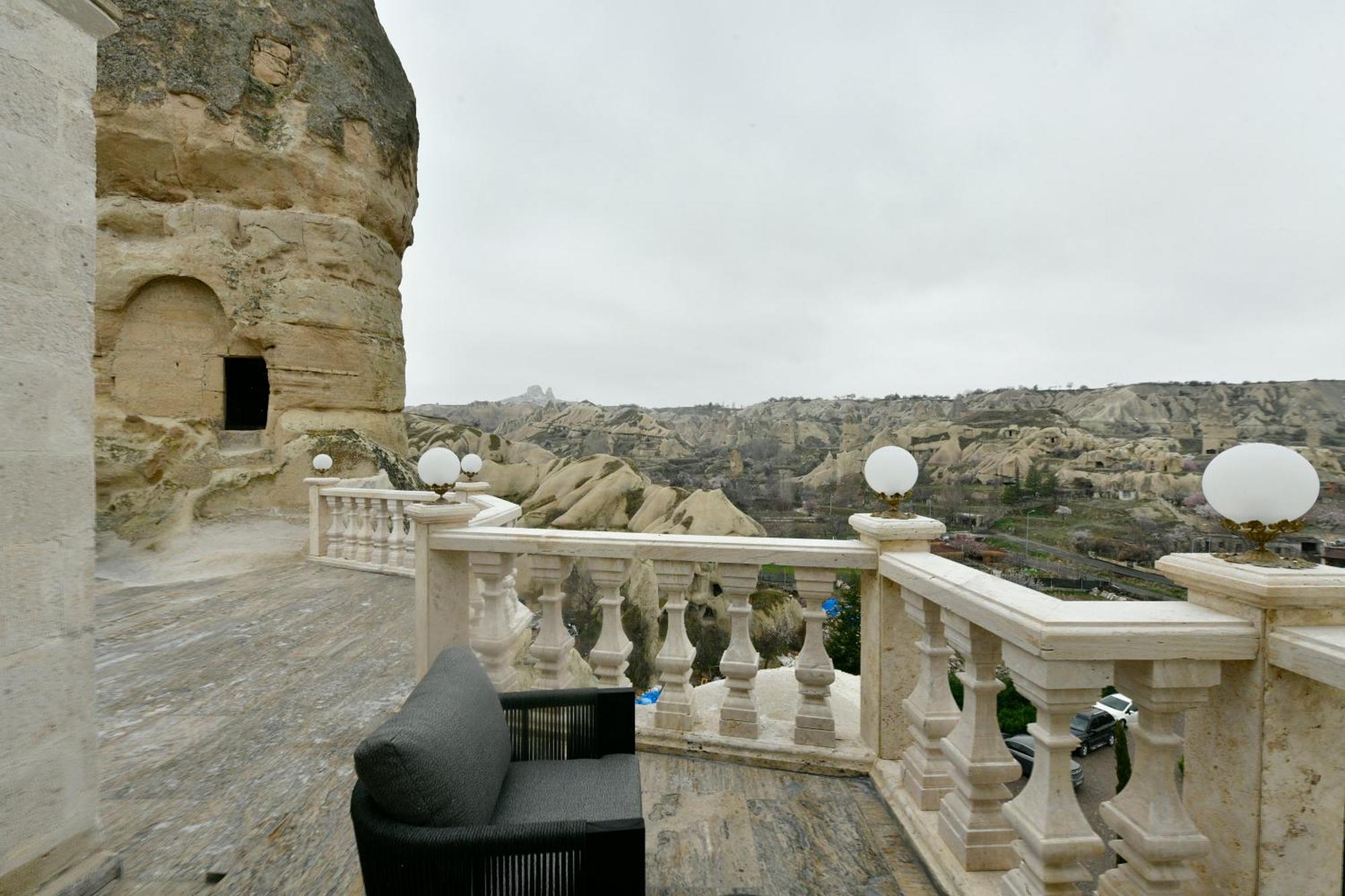 Sacred Mansion