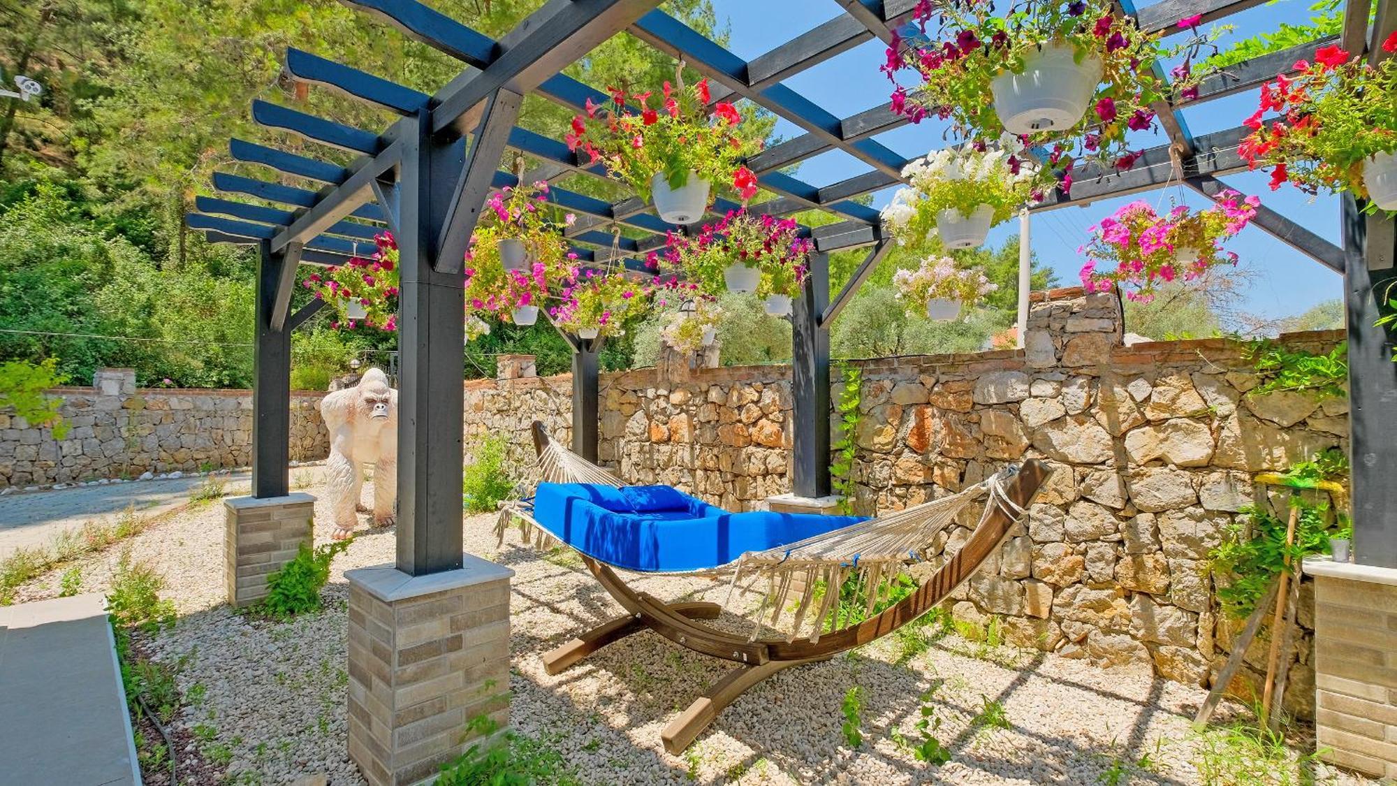 Xclusive * Uzumlu (Aegean)
