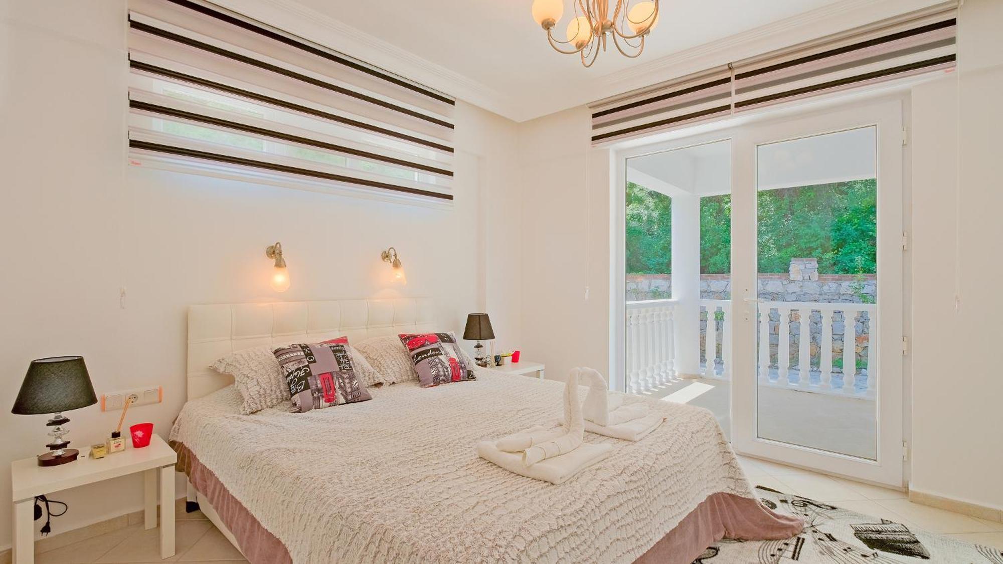 Villa Xclusive