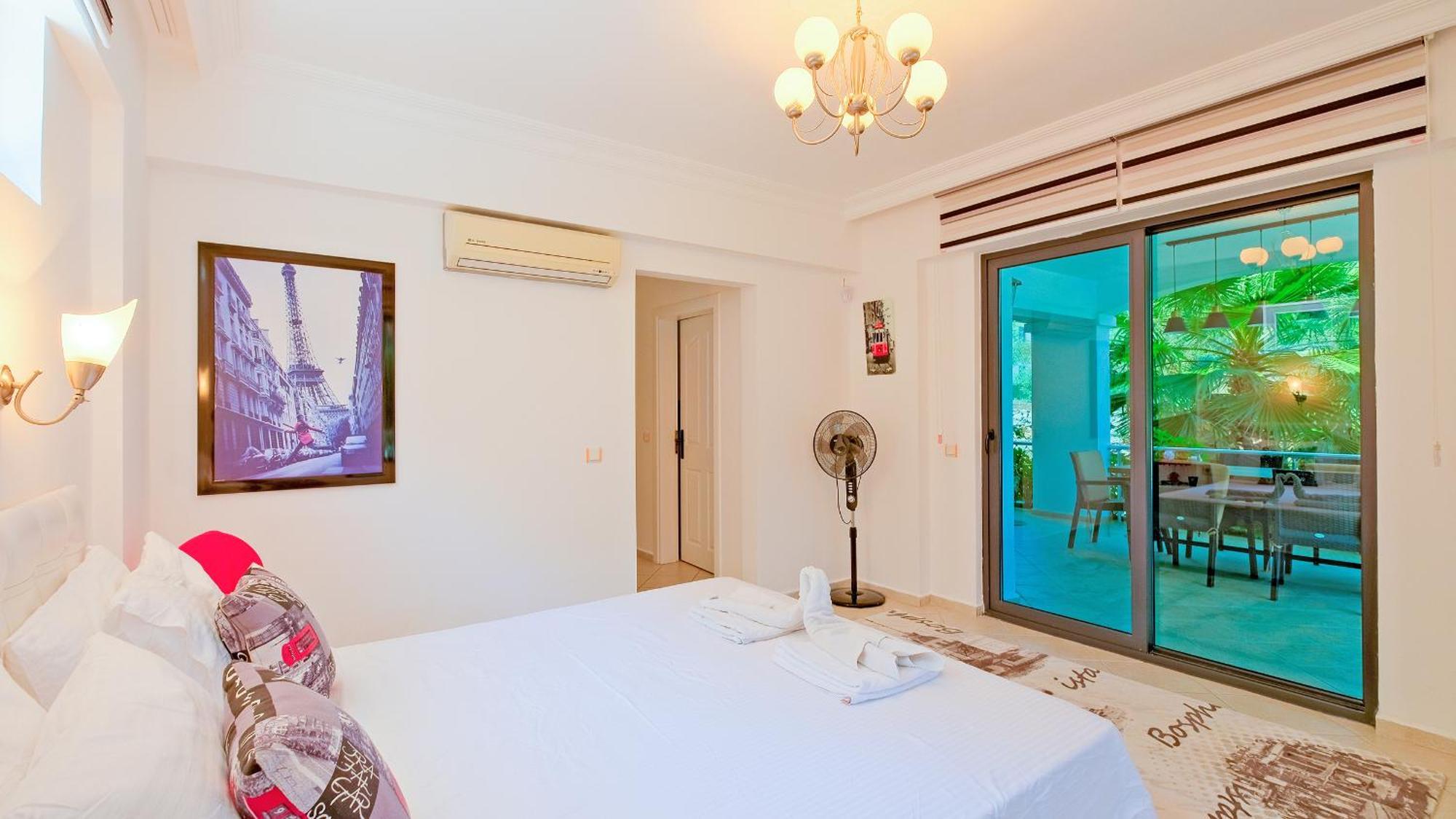 Villa Xclusive *