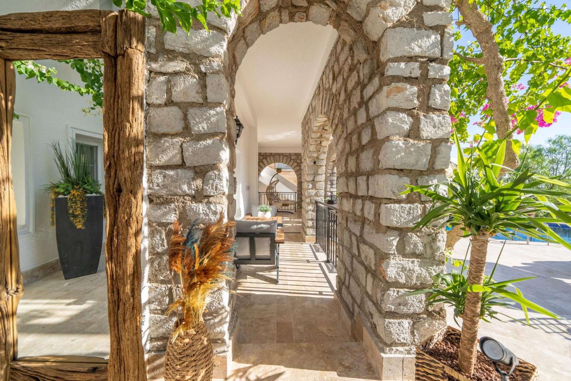 Noa Only Adult Aparthotel