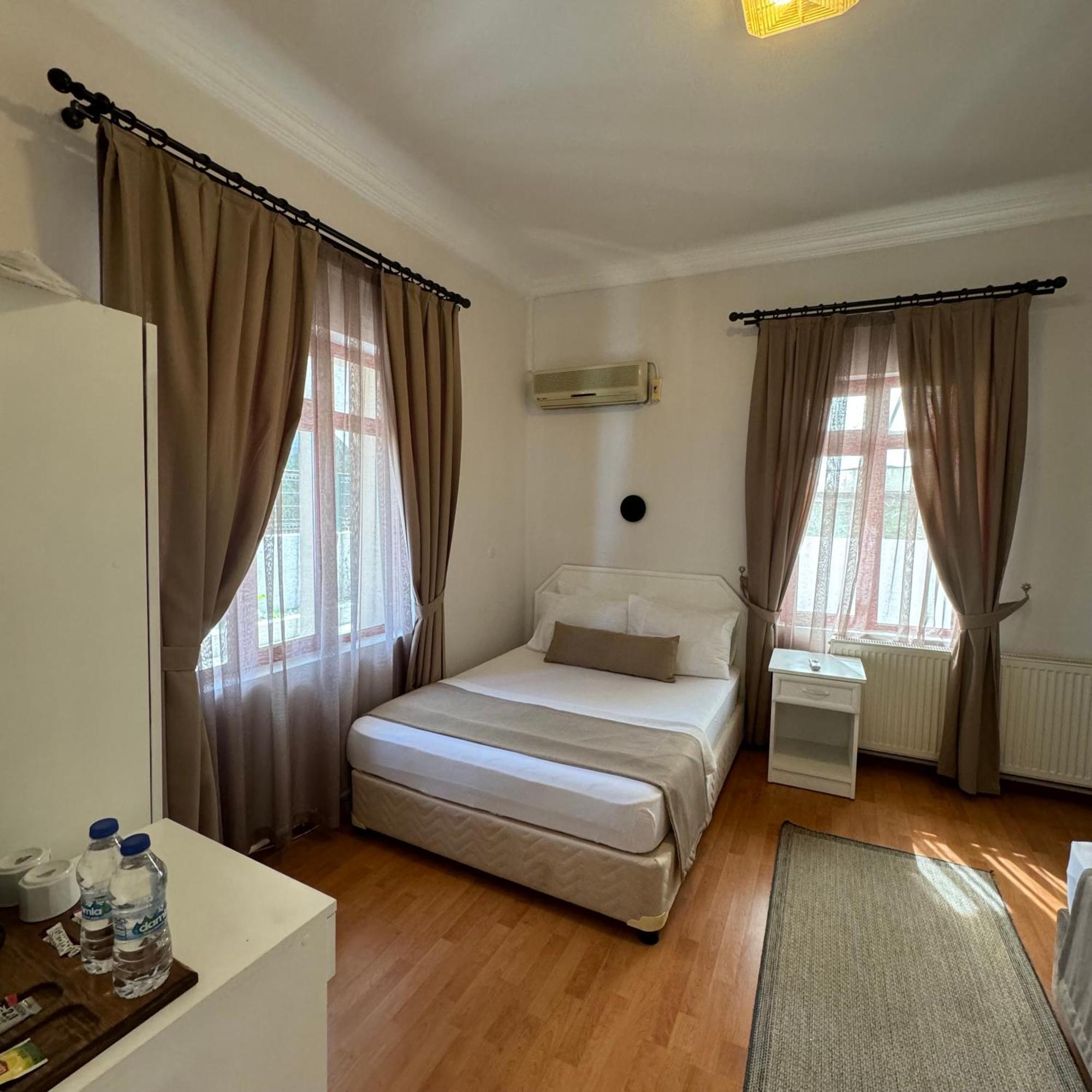 Soezer Hotel