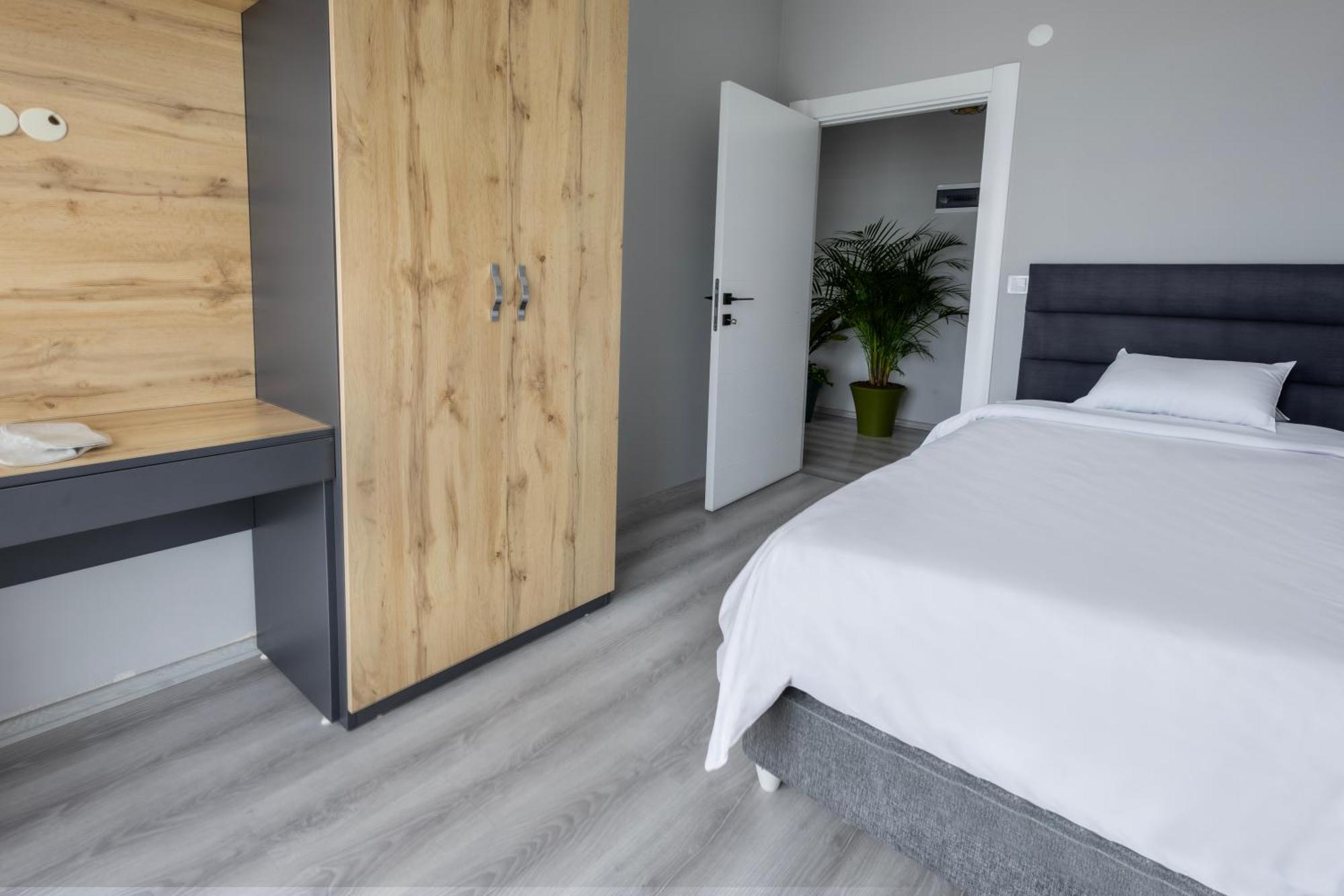 Zal Aparthotel