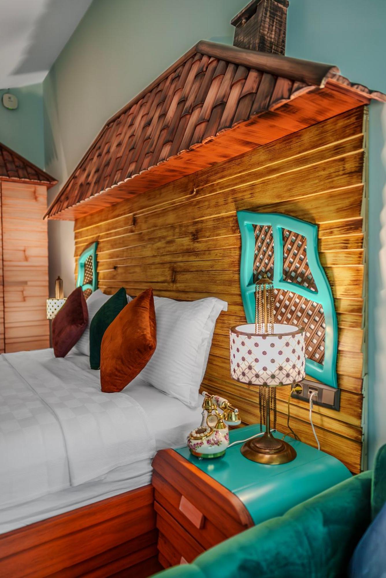 Tok Epik Hotel