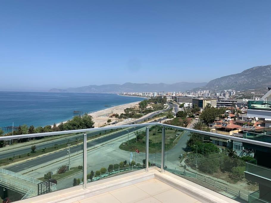 Apartment Luxury Penthouse With Amazing Sea View First Row