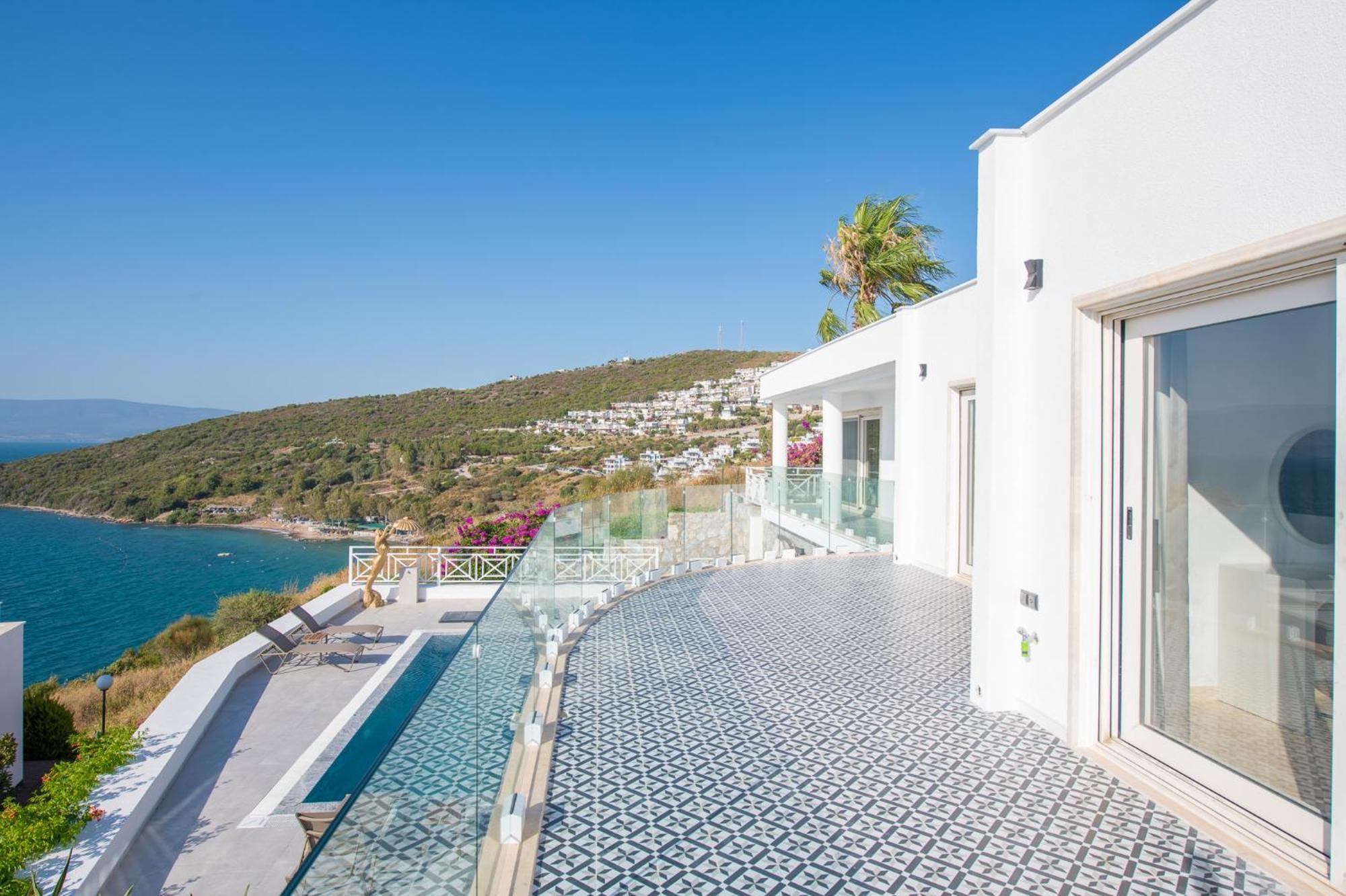 Bodrumda Essiz Deniz Manzarali Lueks Boss 1 Villa Milas