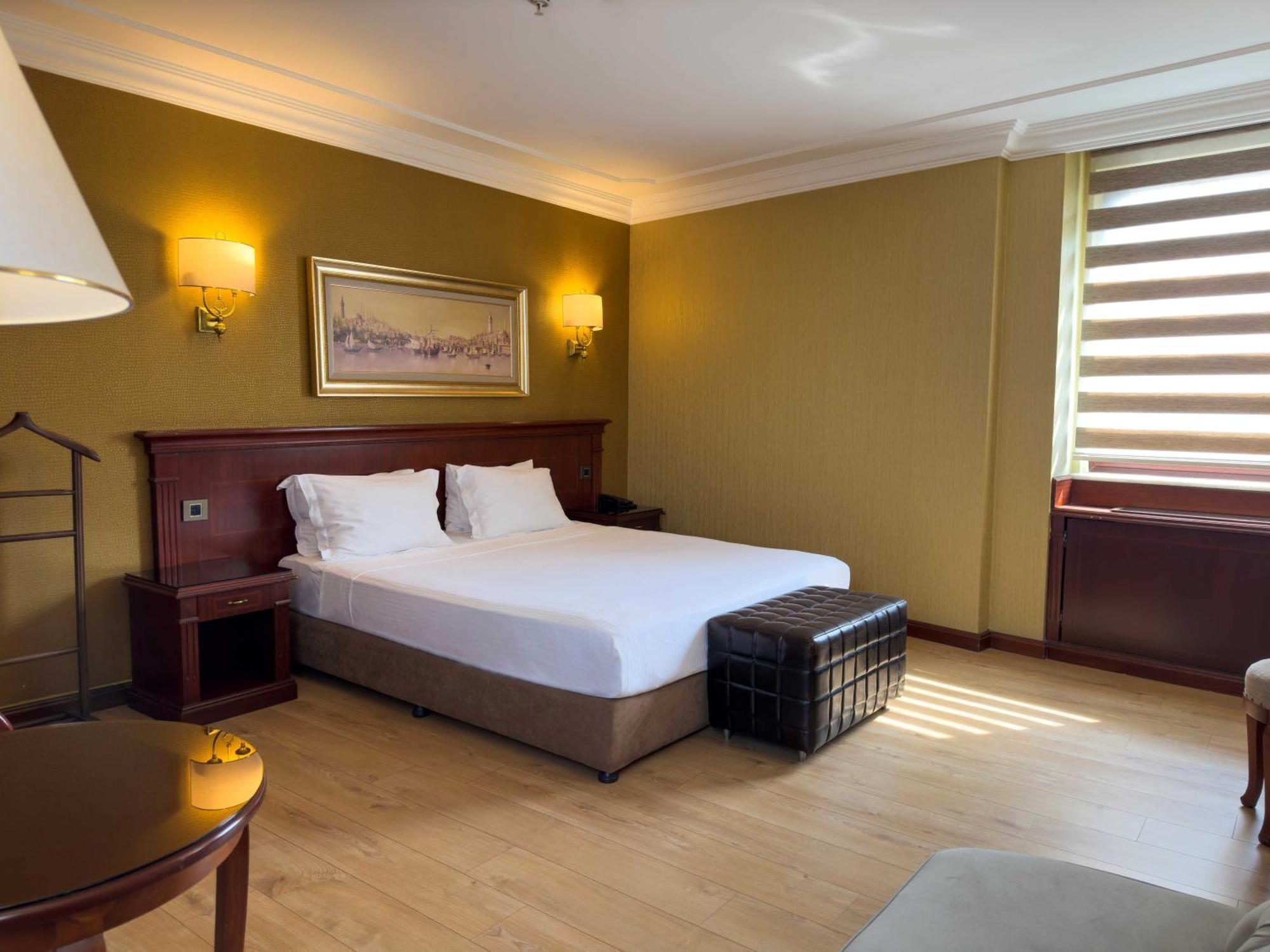 Bilek Hotel