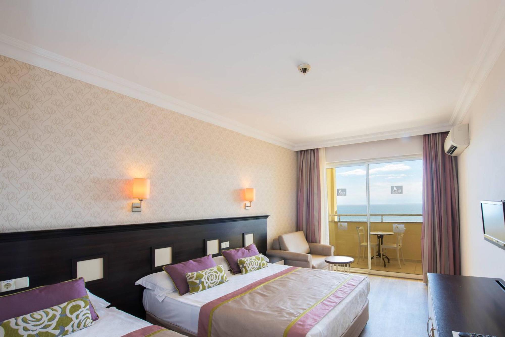 Resort Alegria & (adults Only)