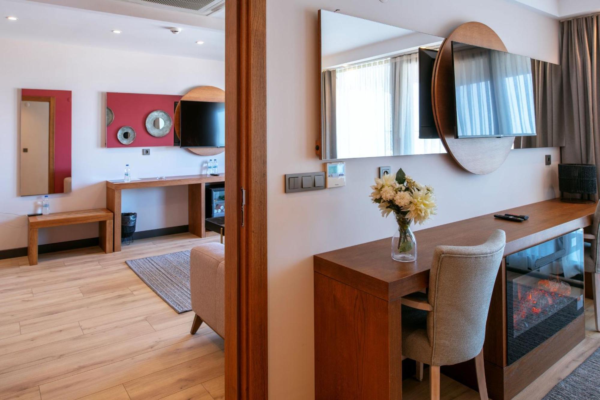Hotel Maison Vourla 3*