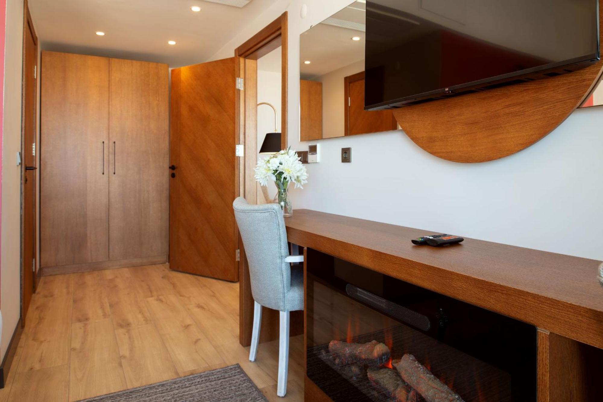 Maison Vourla 3*