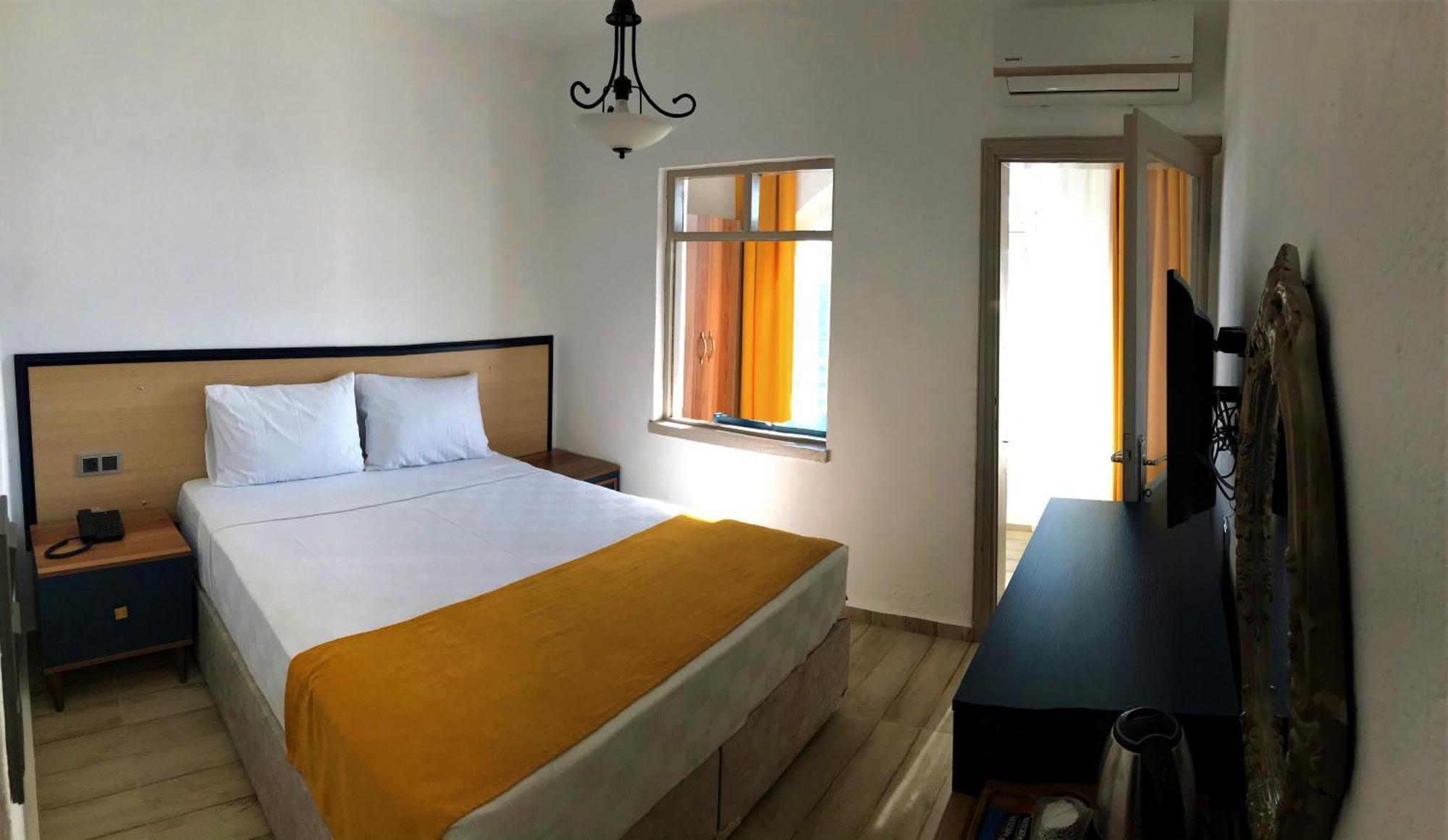 Urga Butik & Restaurant Gulluk