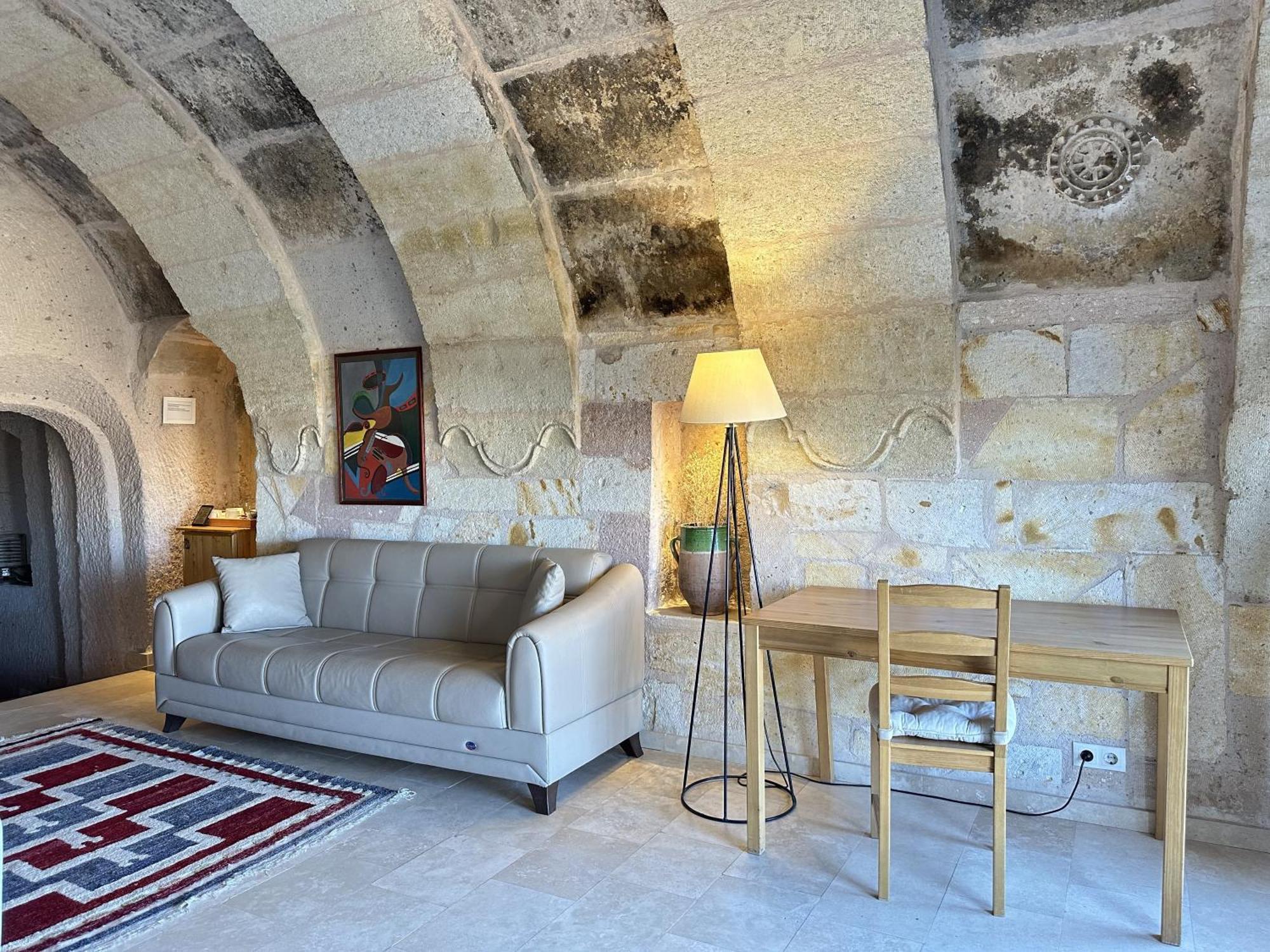 Kistar Cave Hotel 3*