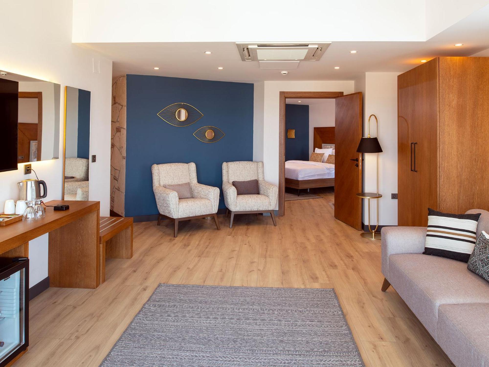 Hotel Maison Vourla 3*