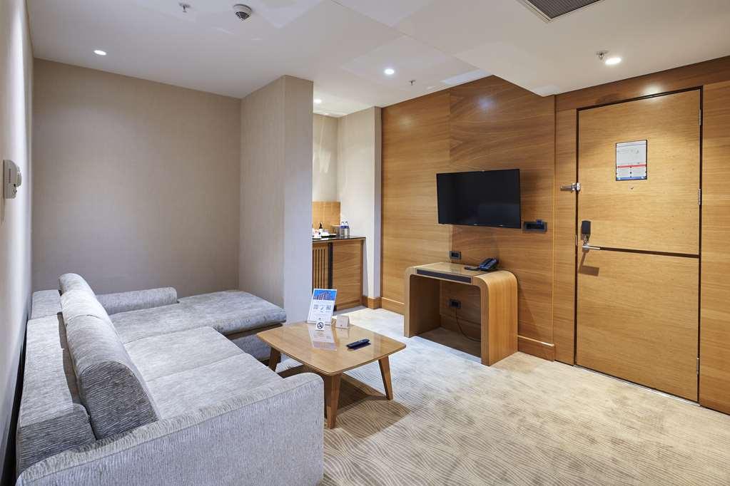 Doubletree By Hilton - Tuzla Hotel