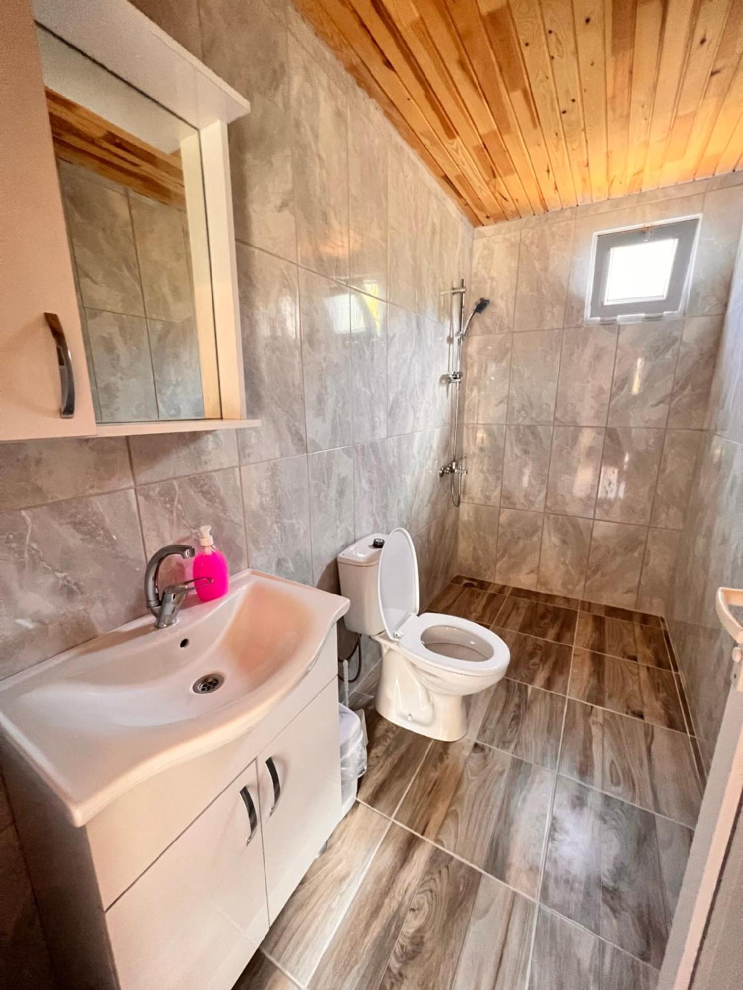 Parlak Evleri Aparthotel