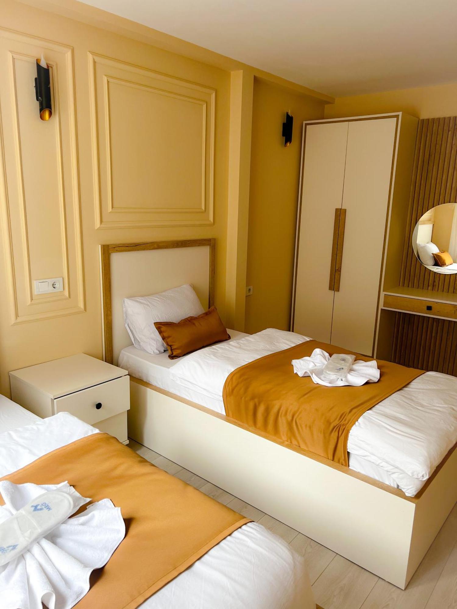 Aparthotel Mego