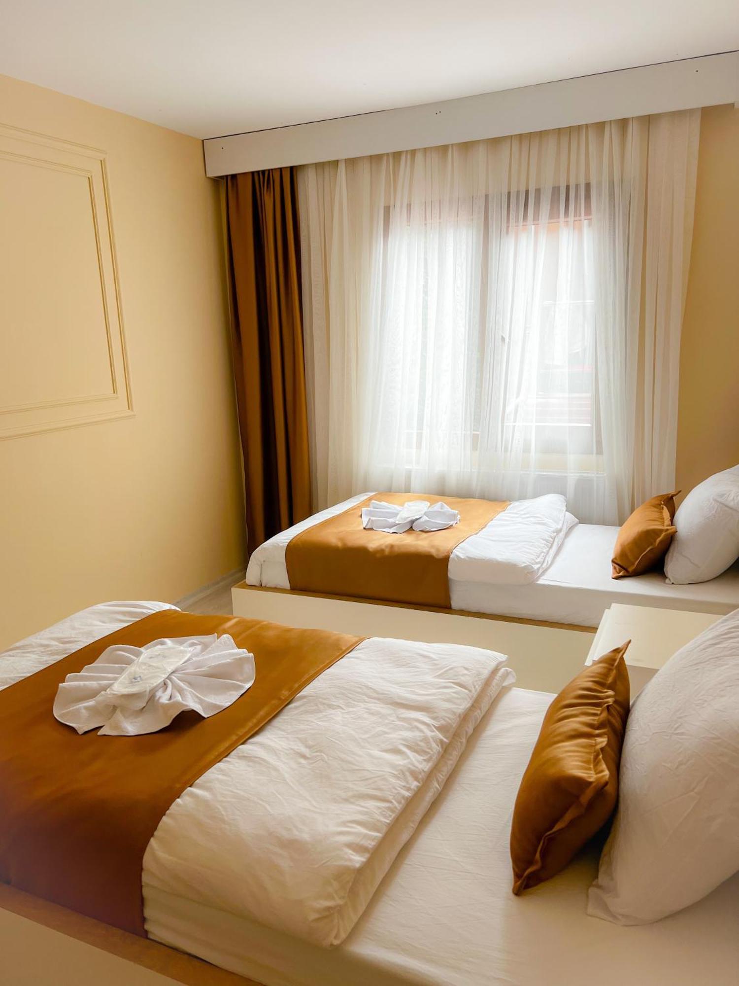 Mego Aparthotel
