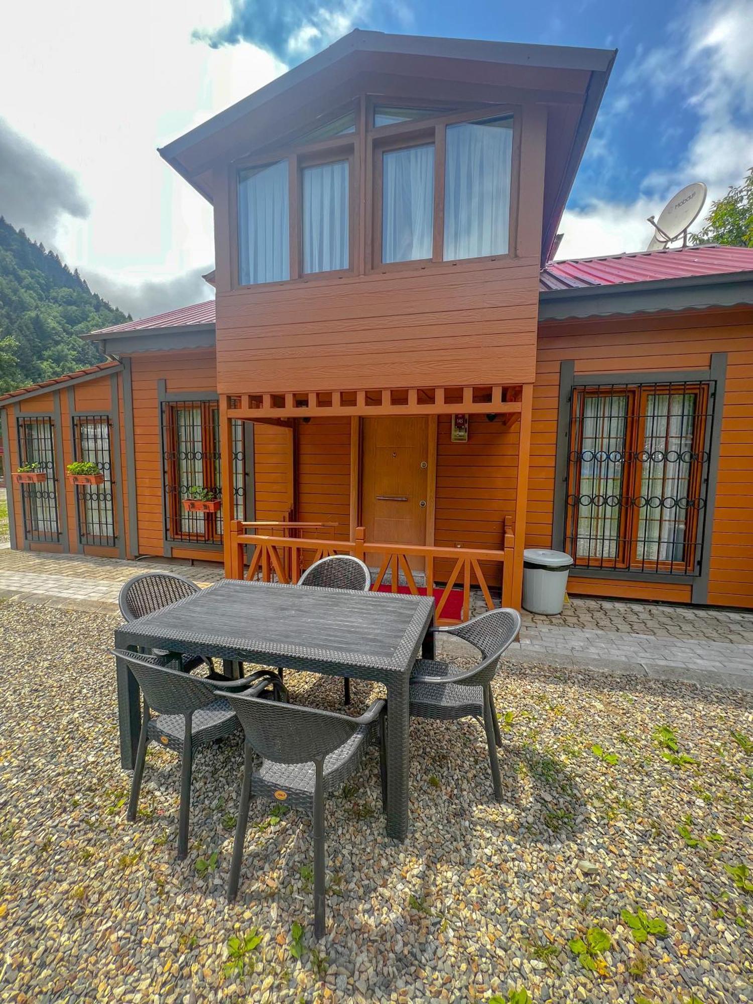 Mego Aparthotel 2*