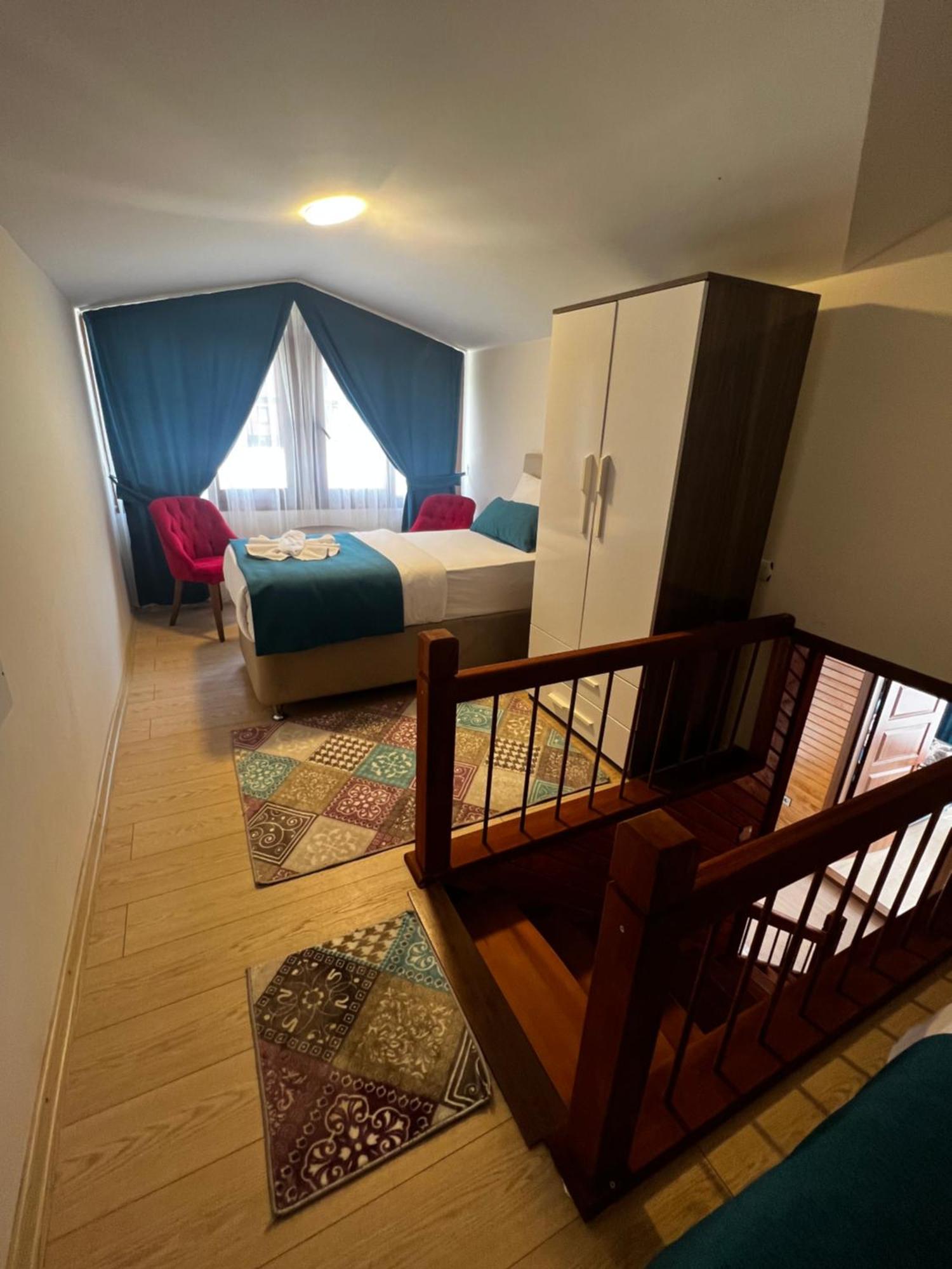 Mego Aparthotel