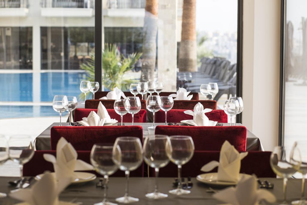 Hotel Palmera 3*