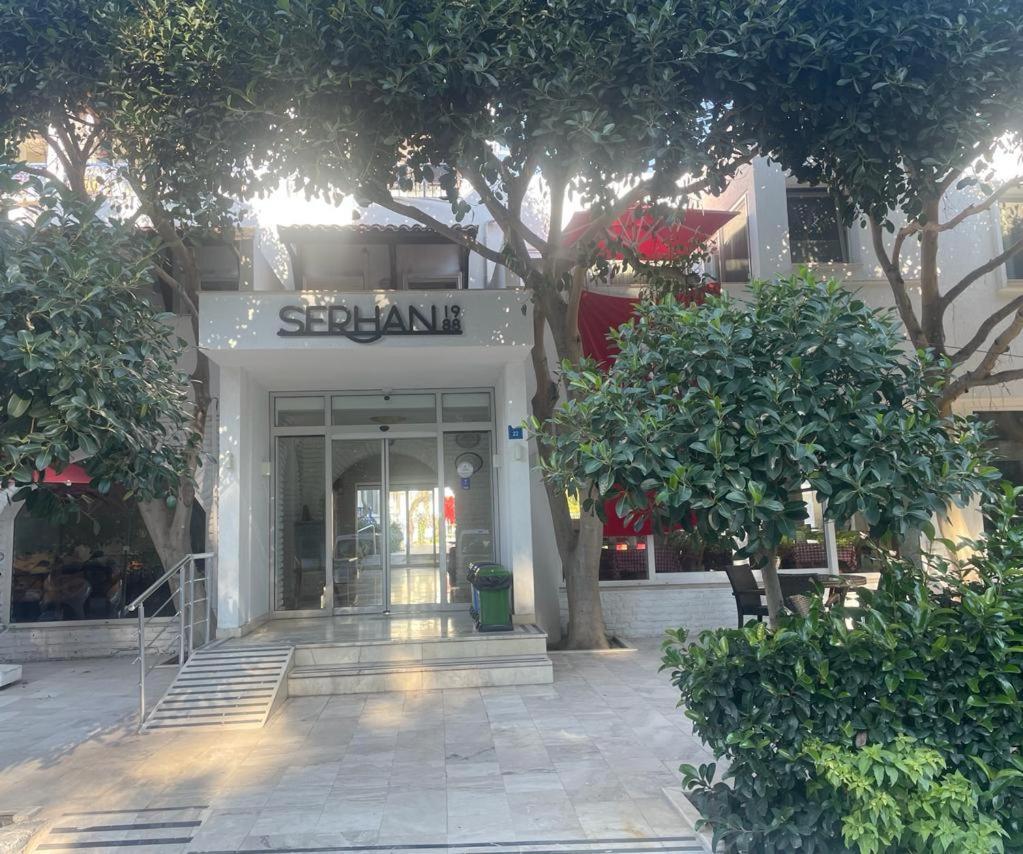 Hotel Serhan