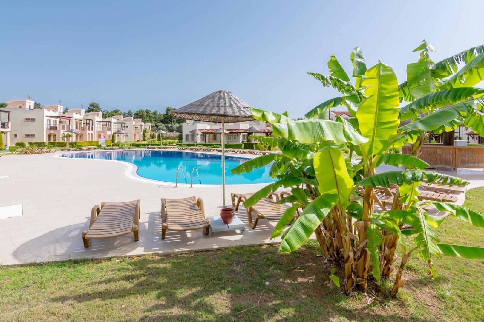Apollonium Spa & Beach *