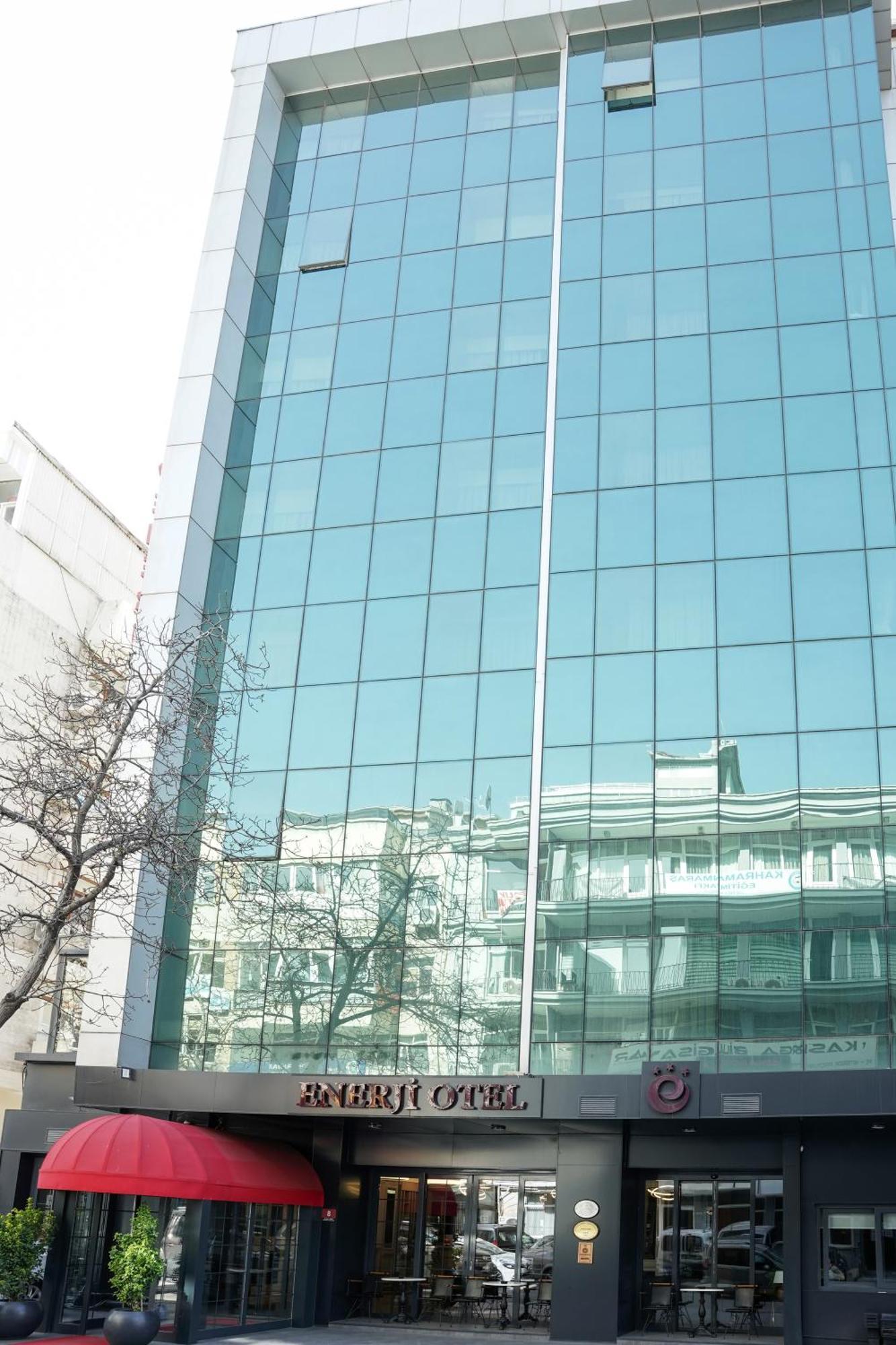 Enerji Hotel 3*