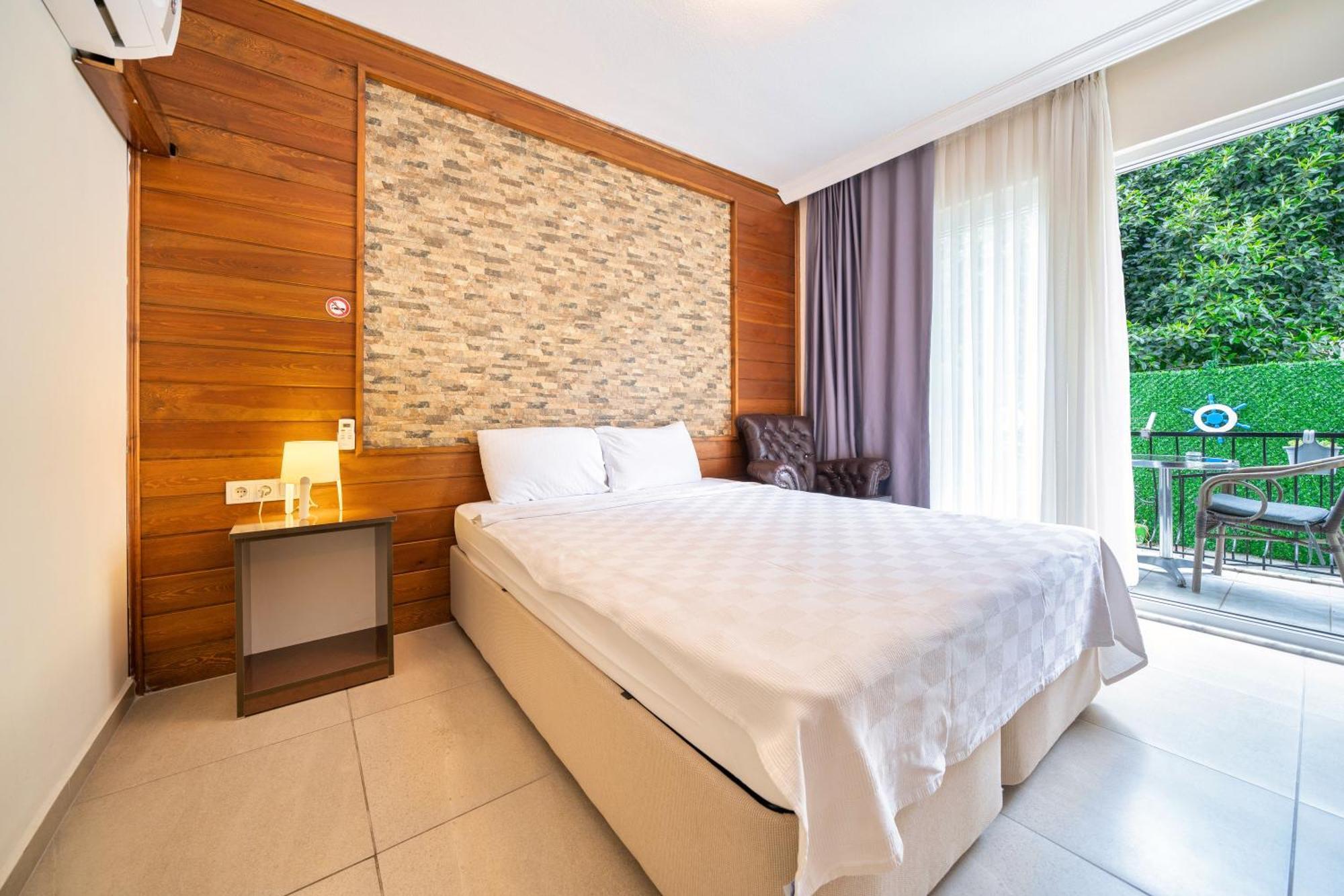 Dedeminn Garden Hotel 2*