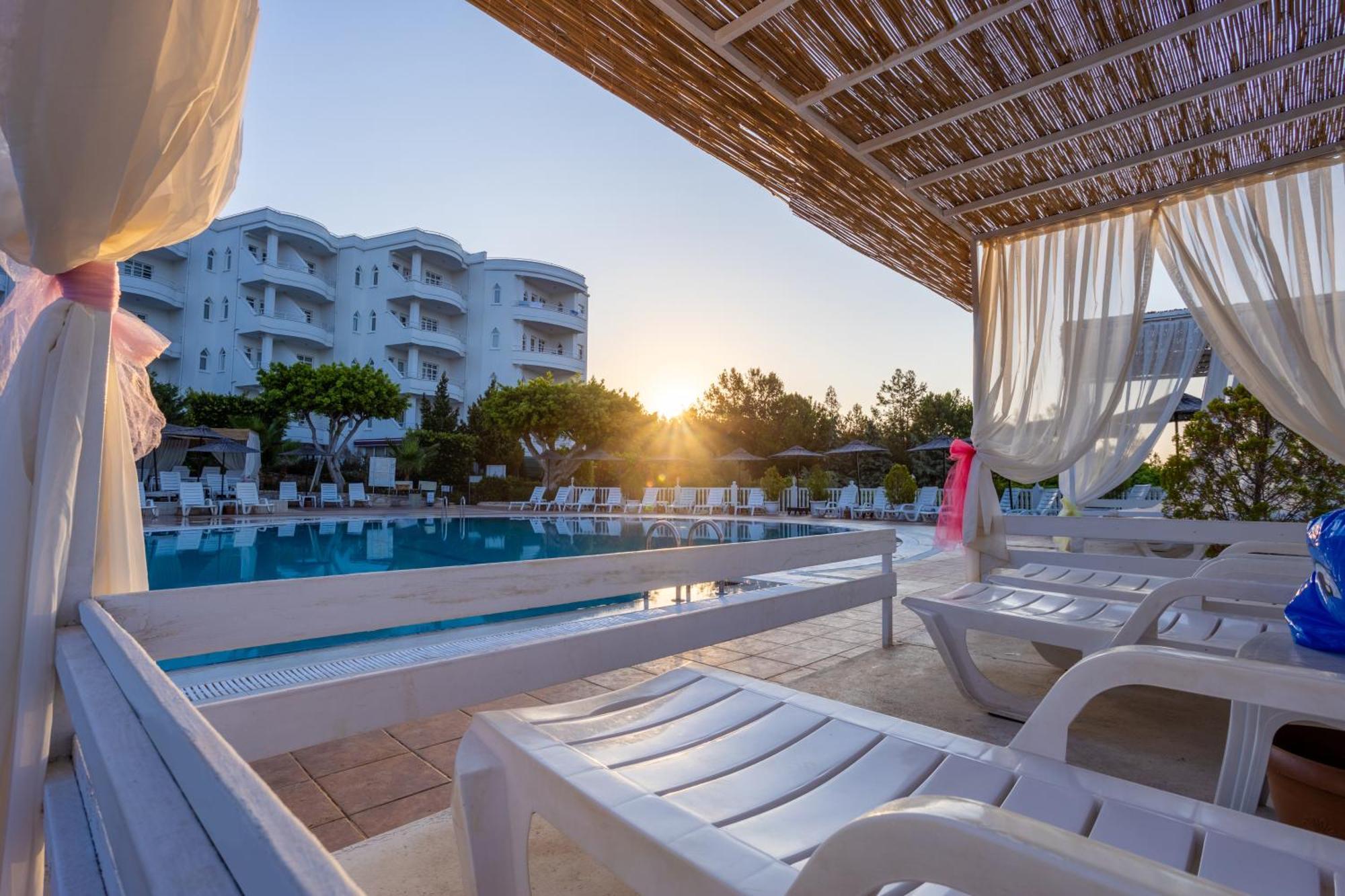 Resort Olbios Marina 4*