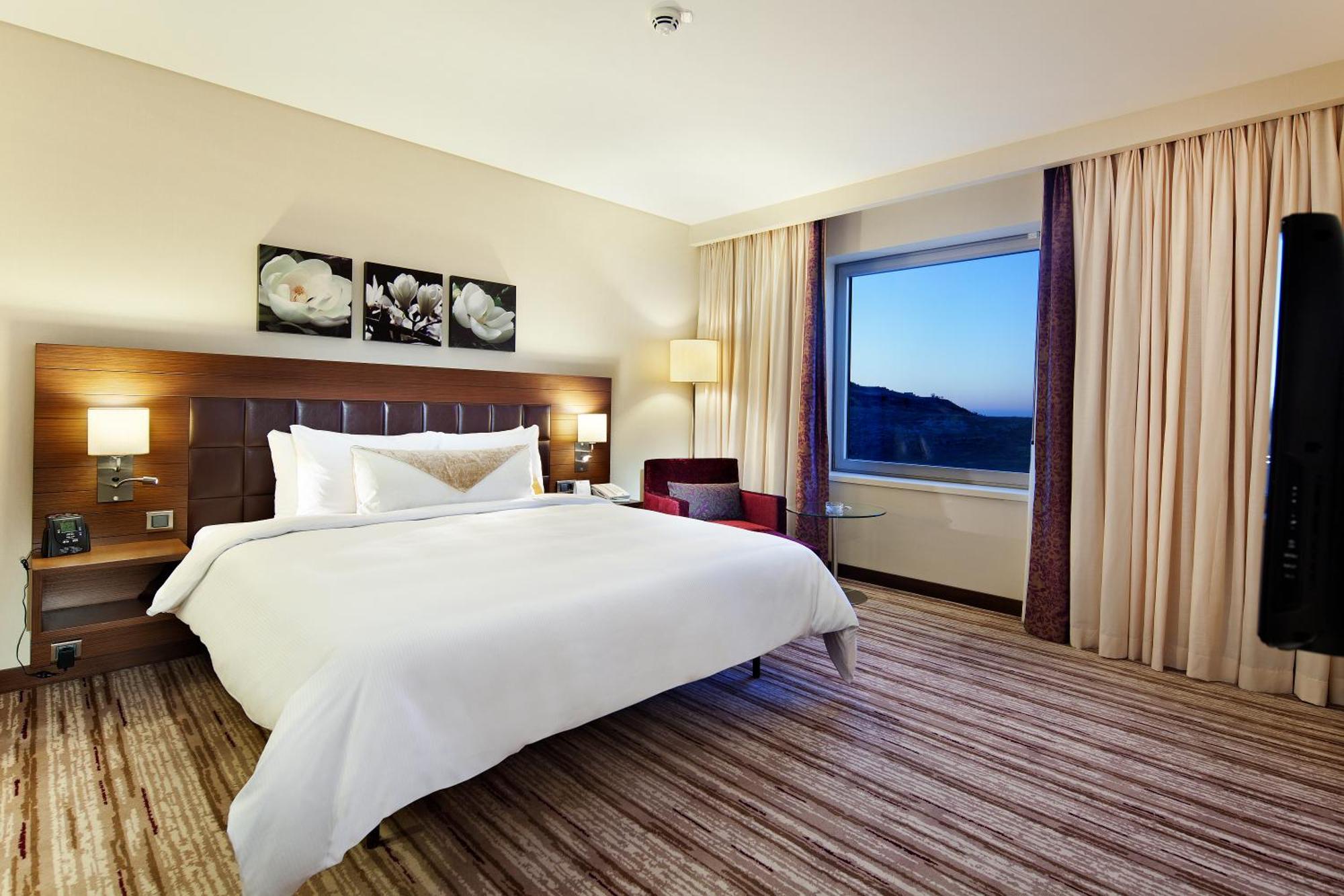 Hilton Garden Hotel 5*