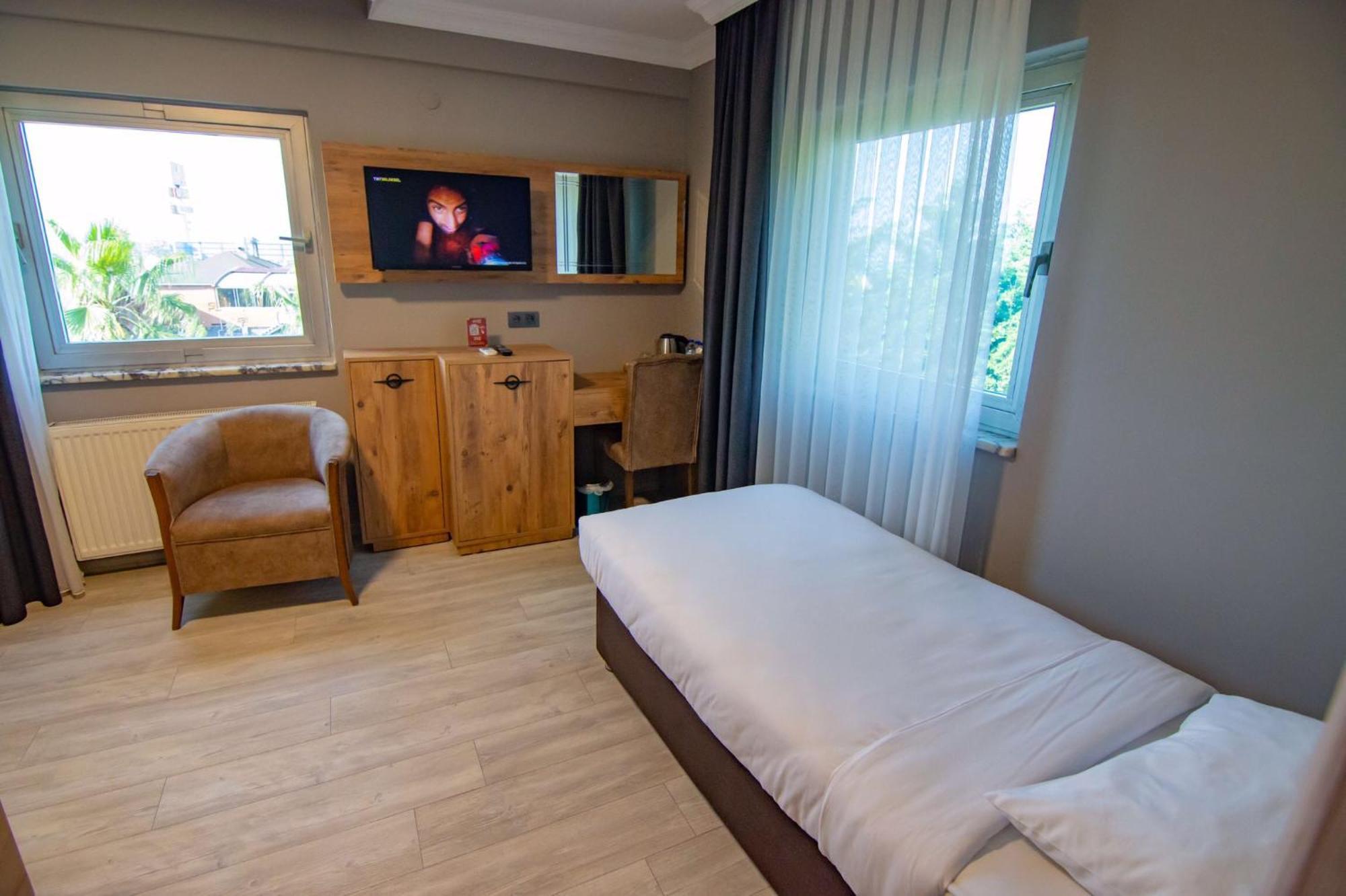 Palace Hotel 4*