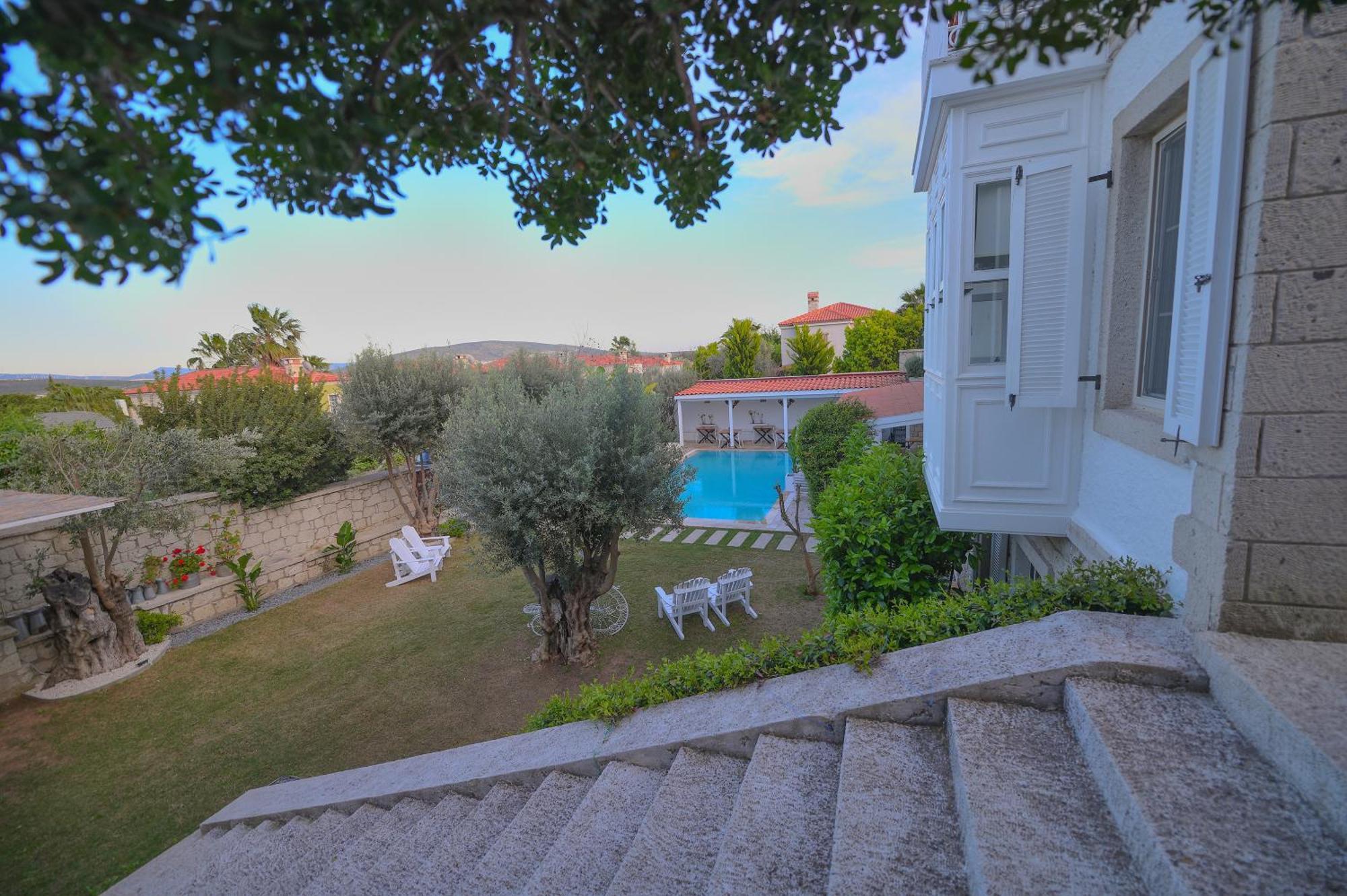 Hotel Peremere 3*