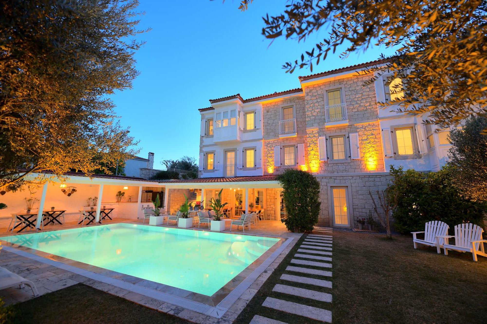 Peremere Hotel