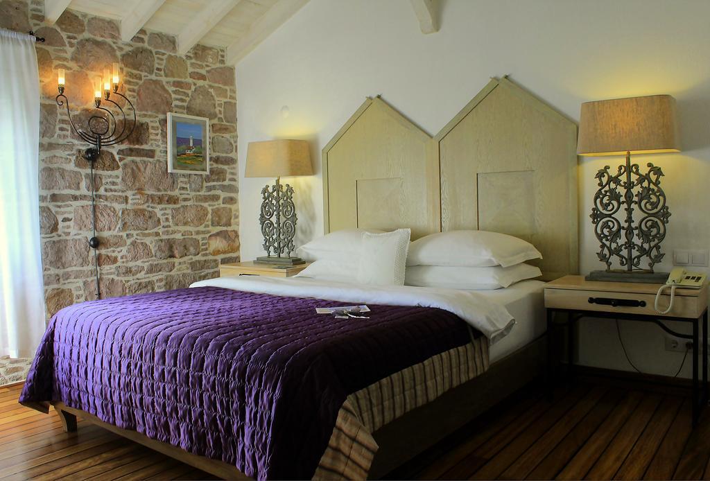 Cunda Lena Guest house 2*