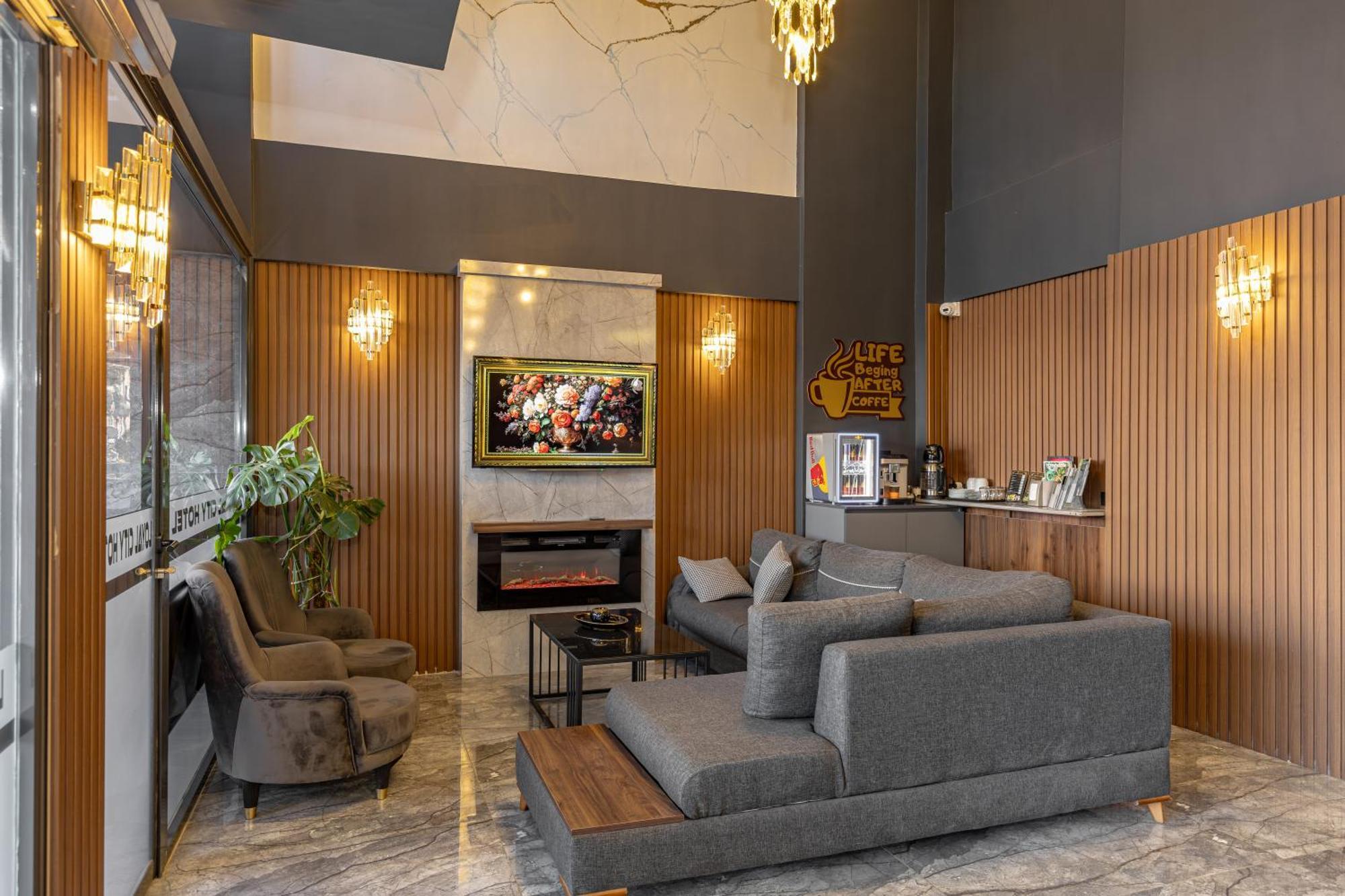 Hotel Loyal 3*