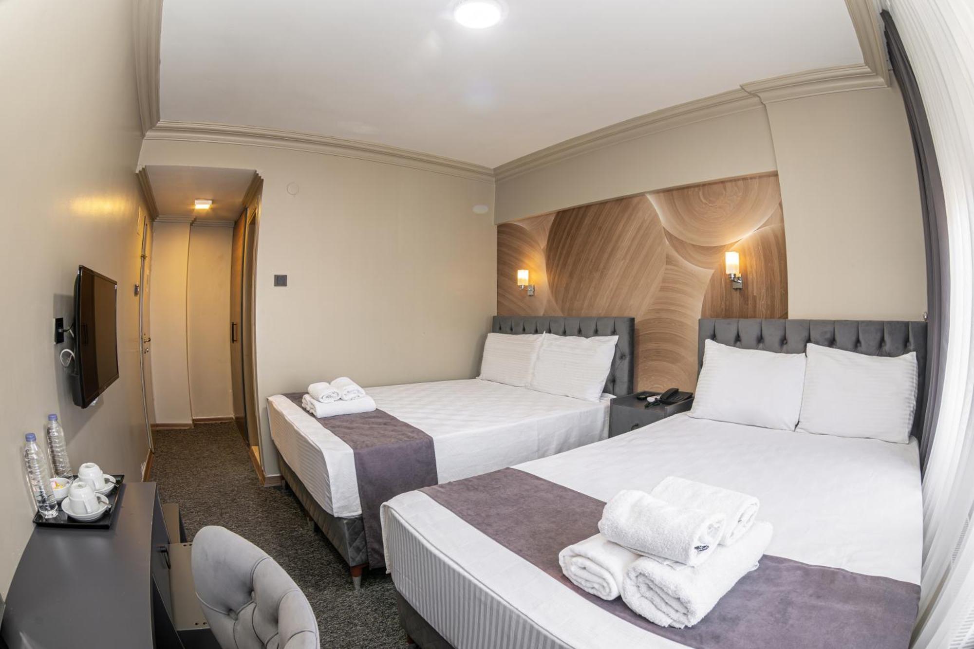 Hotel Loyal