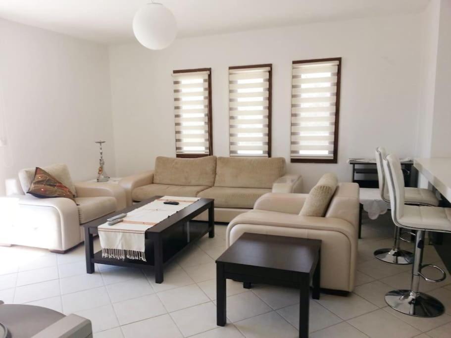 Seaview Luxury Apartment *