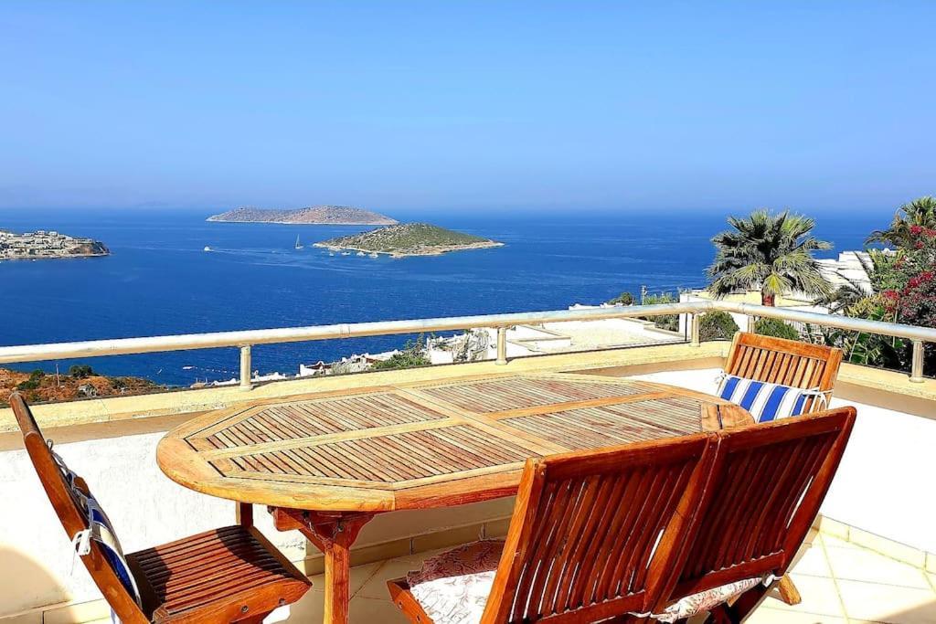 Seaview Luxury Apartment *
