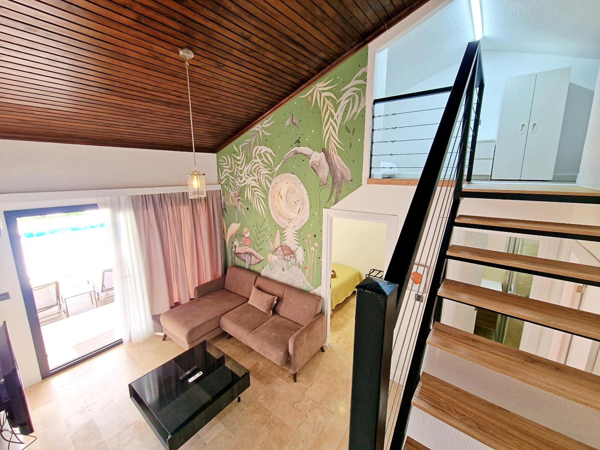 Turnabogazi Ciftlik Evleri Izmir