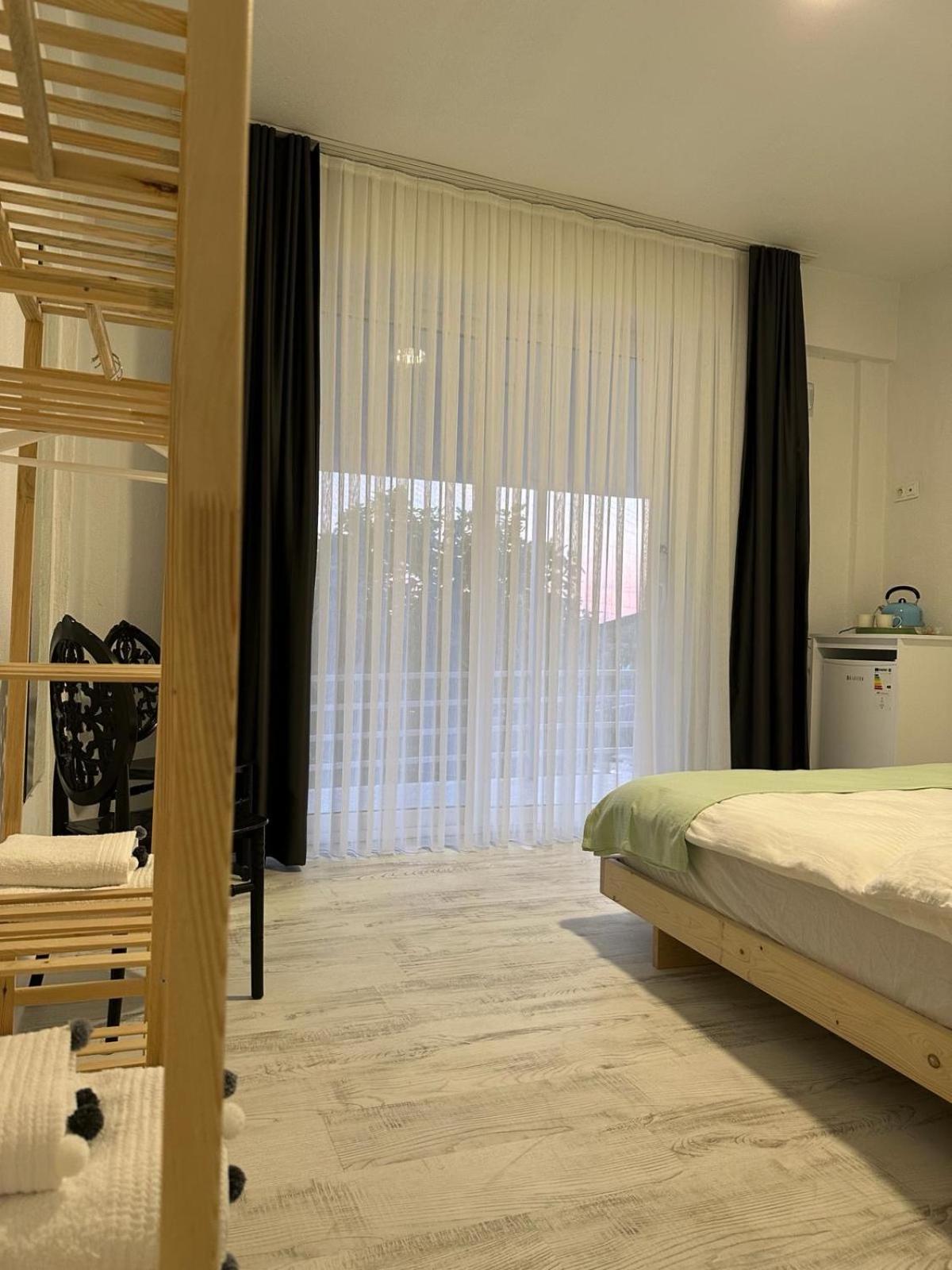 Airport Blue Eye House Ideal For Air Travellers 5 Km From Airport *