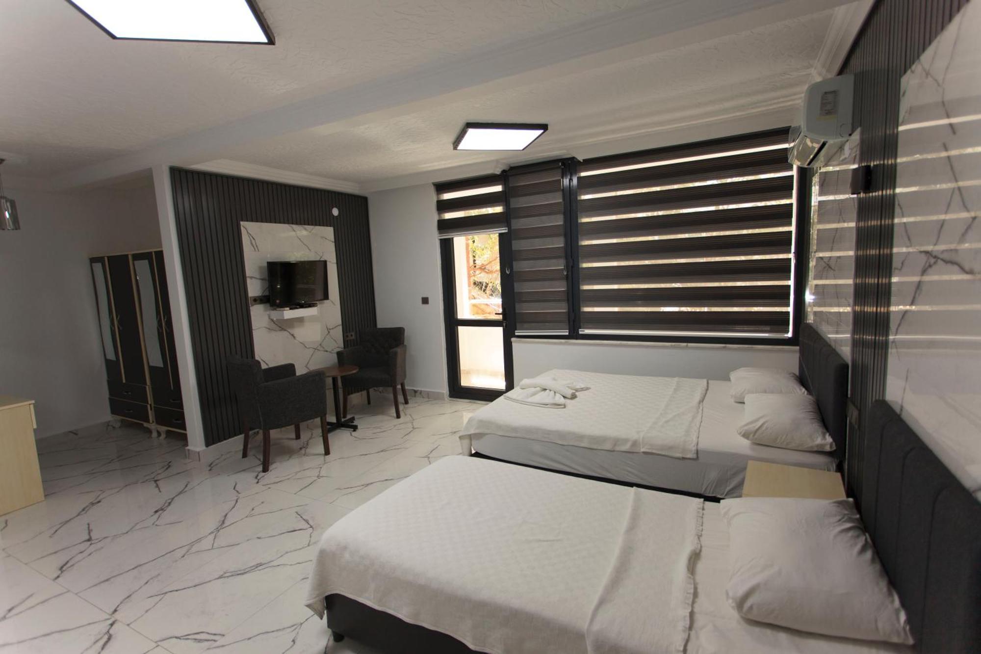 Hotel Peace 2*
