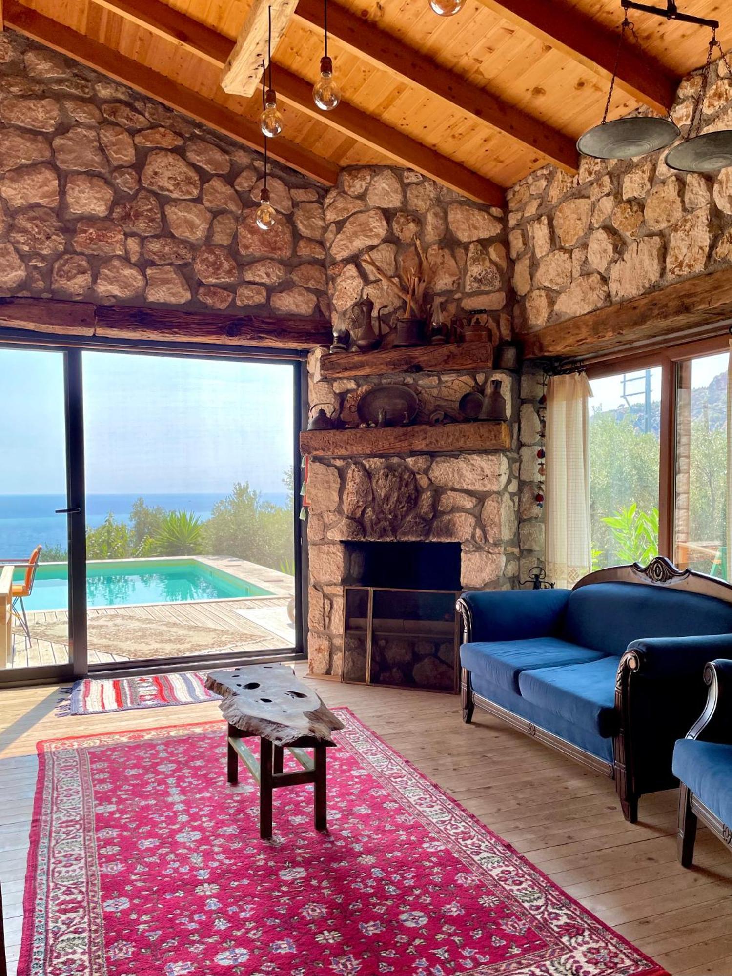 Shavilla Kalkan - Yali ' Da Korunakli 1+1 * Patara