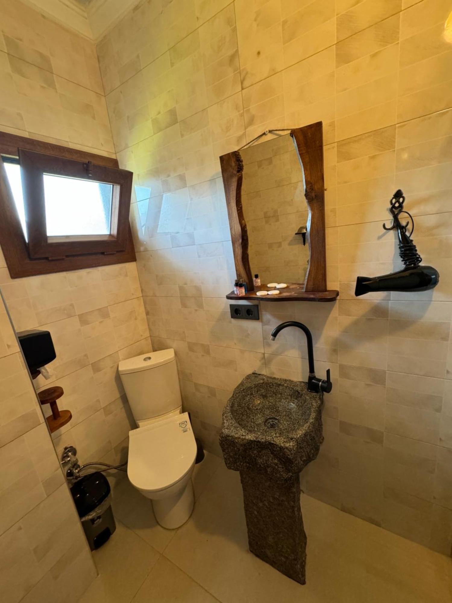Hotel Zifona Camlihemsin